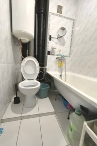трикімнатна квартира в Дніпрі, район Робоча, на вул. Макарова 1А в довготривалу оренду помісячно фото 2