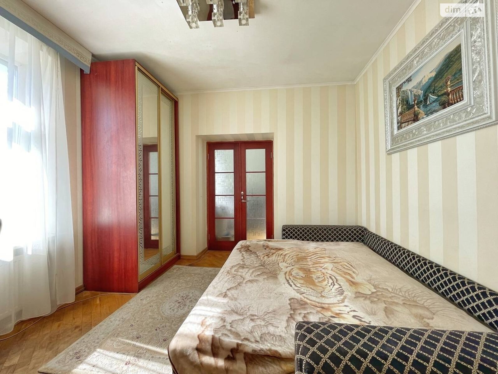 трикімнатна квартира в Дніпрі, район Робоча, на вул. Робоча 176 в довготривалу оренду помісячно фото 1 трикімнатна квартира в Дніпрі, район Робоча, на вул. Робоча 176 в довготривалу оренду помісячно фото 1