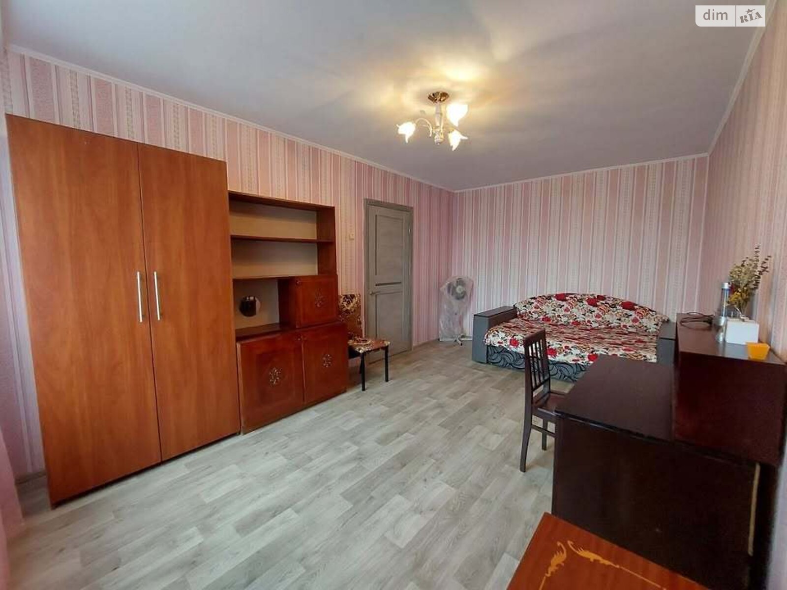 двокімнатна квартира з меблями в Дніпрі, район Робоча, на вул. Робоча 24А в довготривалу оренду помісячно фото 1 двокімнатна квартира з меблями в Дніпрі, район Робоча, на вул. Робоча 24А в довготривалу оренду помісячно фото 1