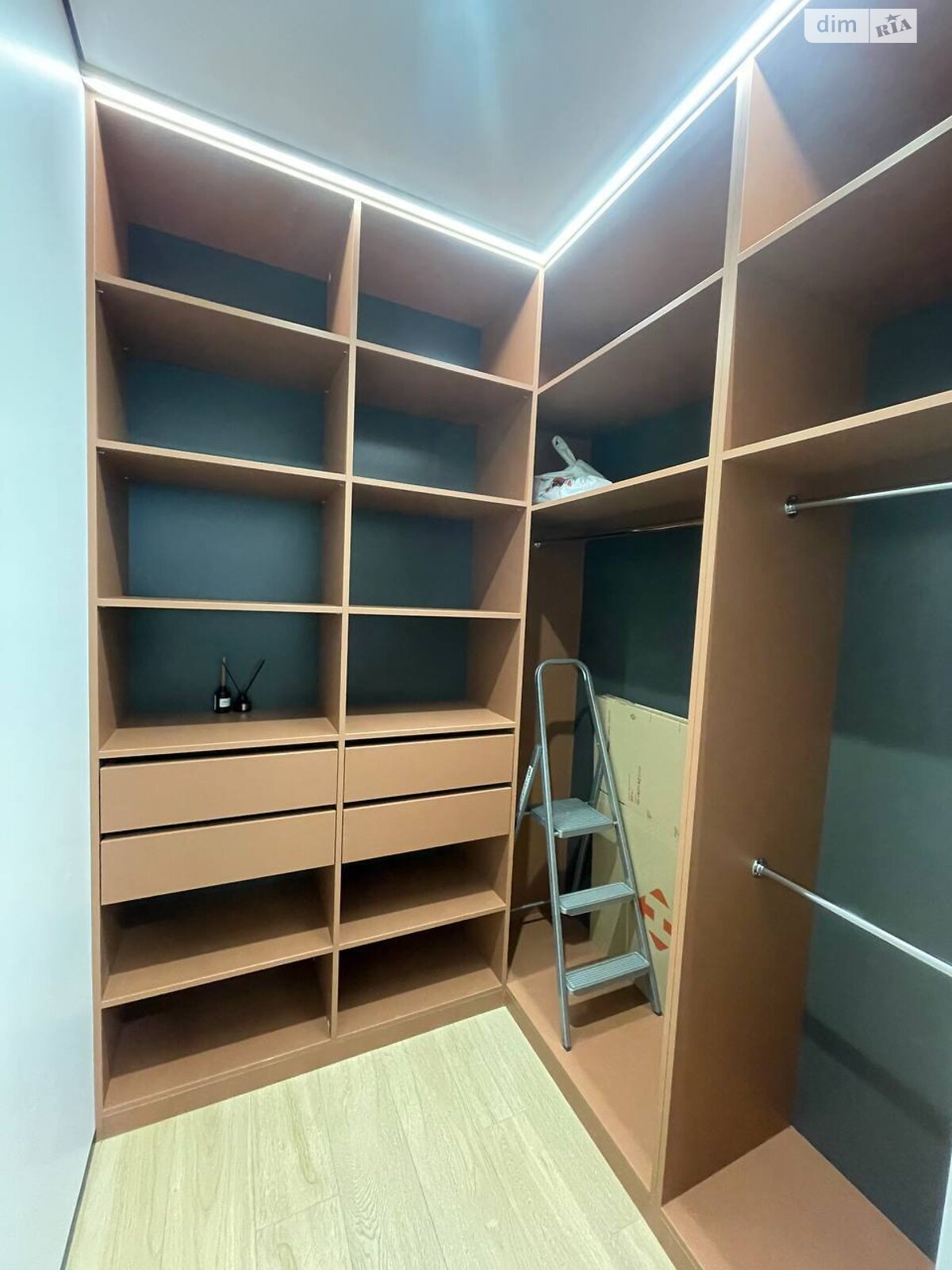 трехкомнатная квартира в Днепре, район Самарский, на ул. Гаванская 9Д в аренду на долгий срок помесячно фото 1 трехкомнатная квартира в Днепре, район Самарский, на ул. Гаванская 9Д в аренду на долгий срок помесячно фото 1