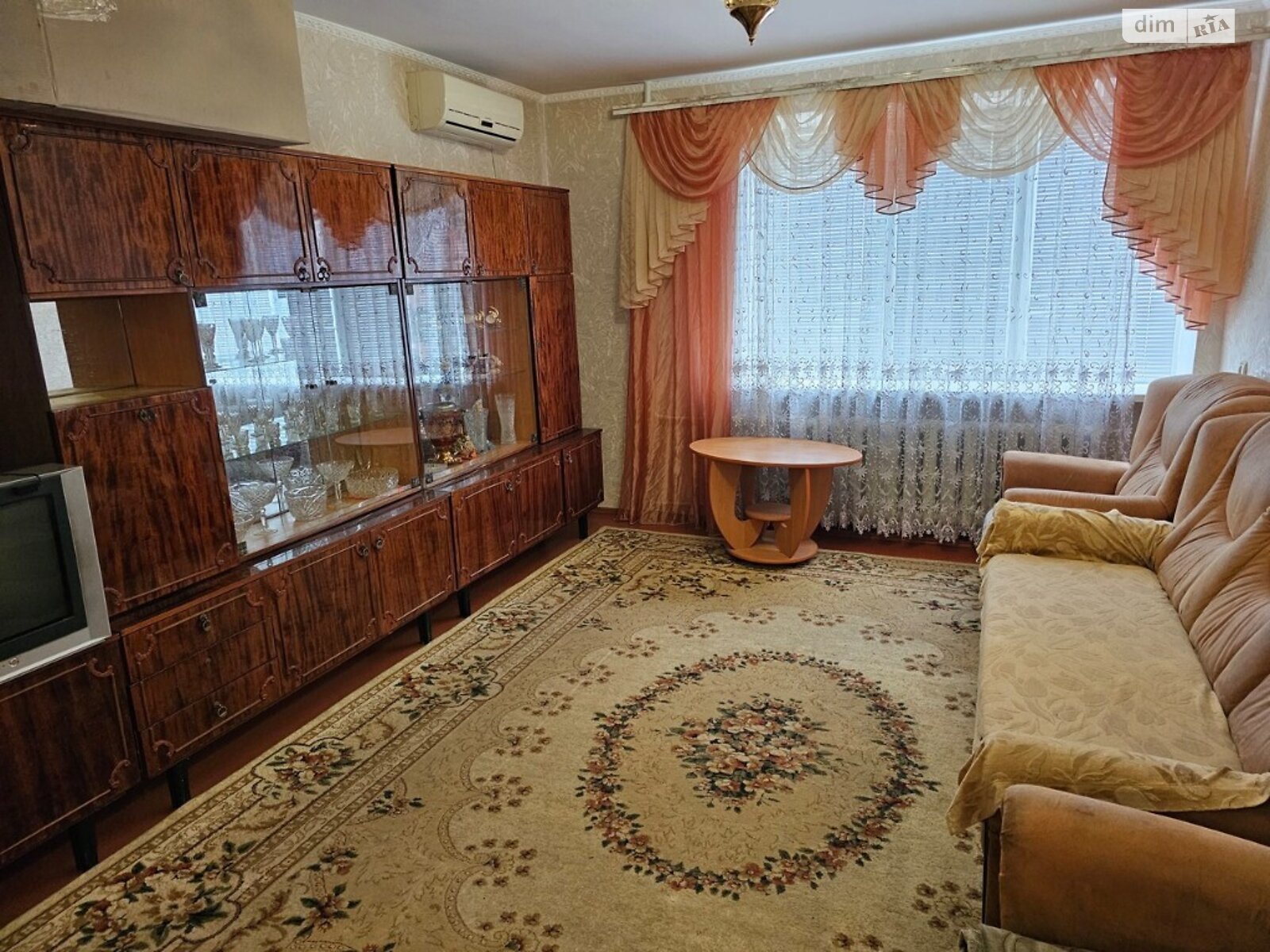 двухкомнатная квартира с мебелью в Днепре, район Самарский, на ул. Семафорная 38 в аренду на долгий срок помесячно фото 1