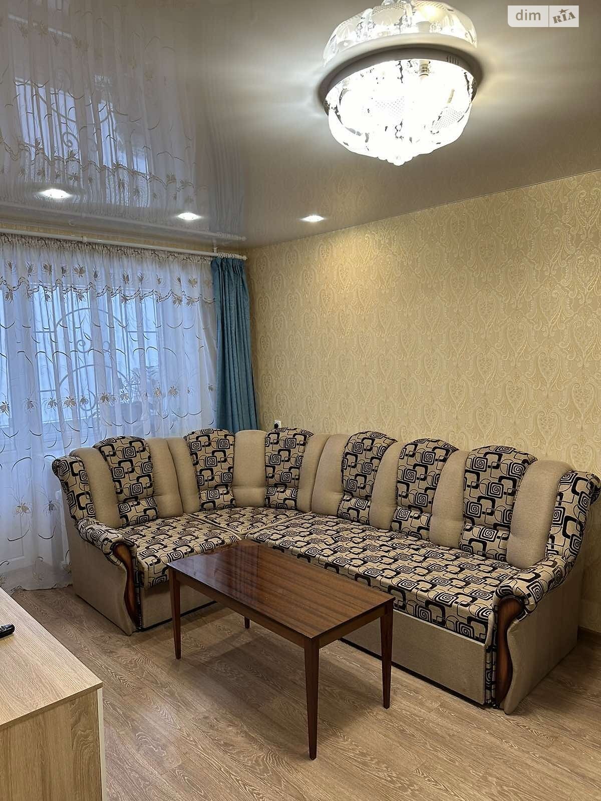 двухкомнатная квартира с мебелью в Днепре, на ул. Сечевых стрельцов в аренду на долгий срок помесячно фото 1