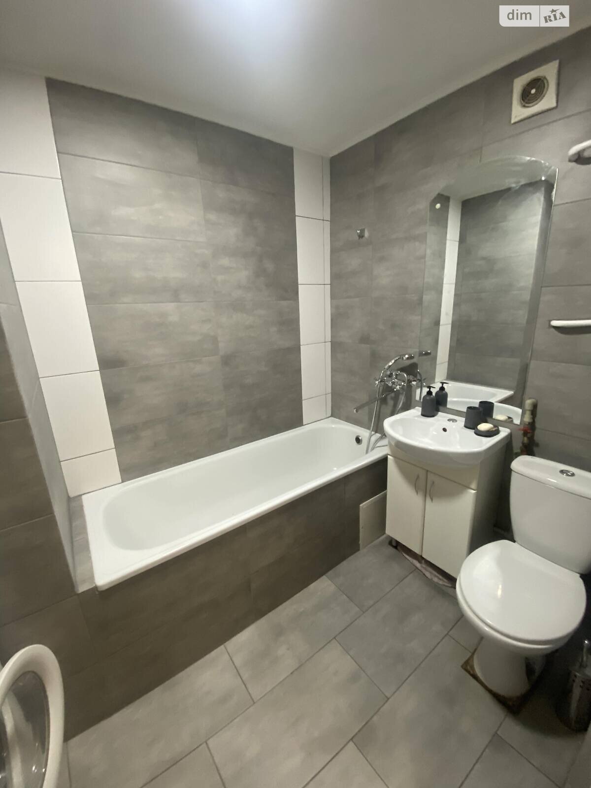 двухкомнатная квартира в Днепре, на ул. Сечевых стрельцов в аренду на долгий срок помесячно фото 1