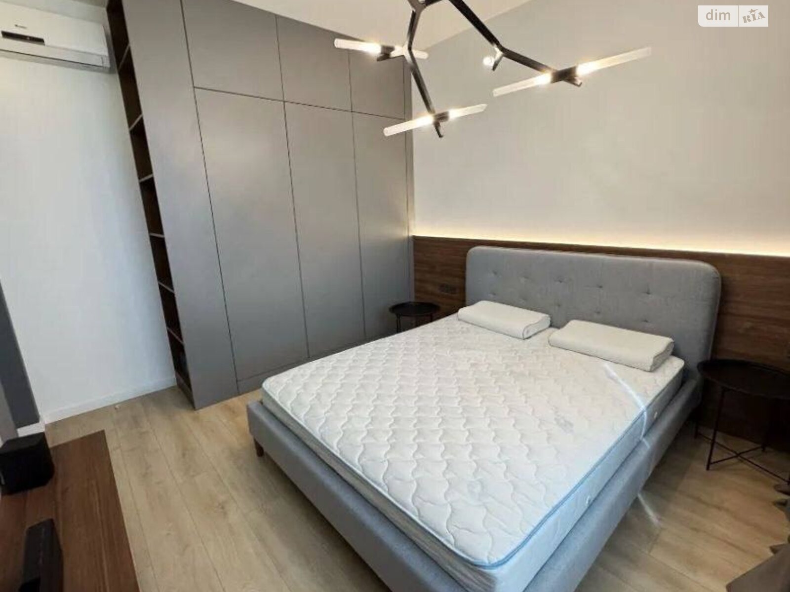 трехкомнатная квартира в Днепре, на ул. Шевченко 51, кв. 69 в аренду на долгий срок помесячно фото 1
