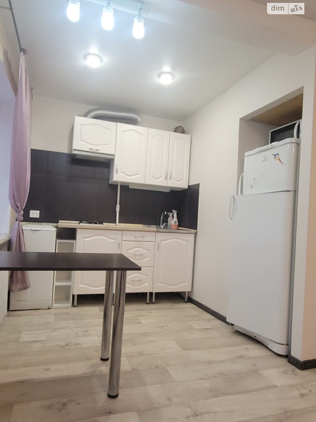 однокомнатная квартира в Днепре, район Шевченковский, на просп. Хмельницкого Богдана 31 в аренду на долгий срок помесячно фото 1