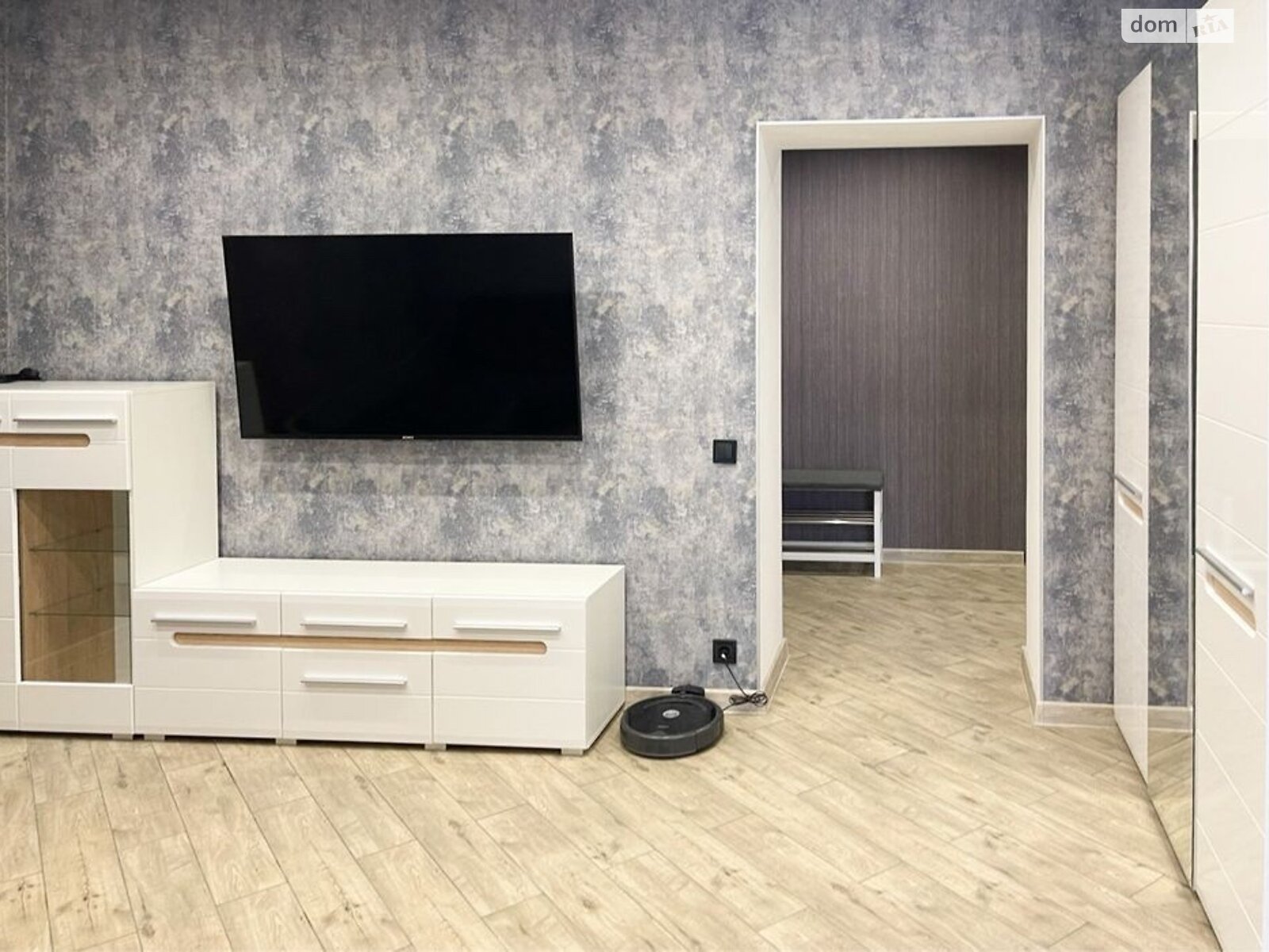 двухкомнатная квартира с мебелью в Днепре, район Соборный, на шоссе Запорожское 25 в аренду на долгий срок помесячно фото 1