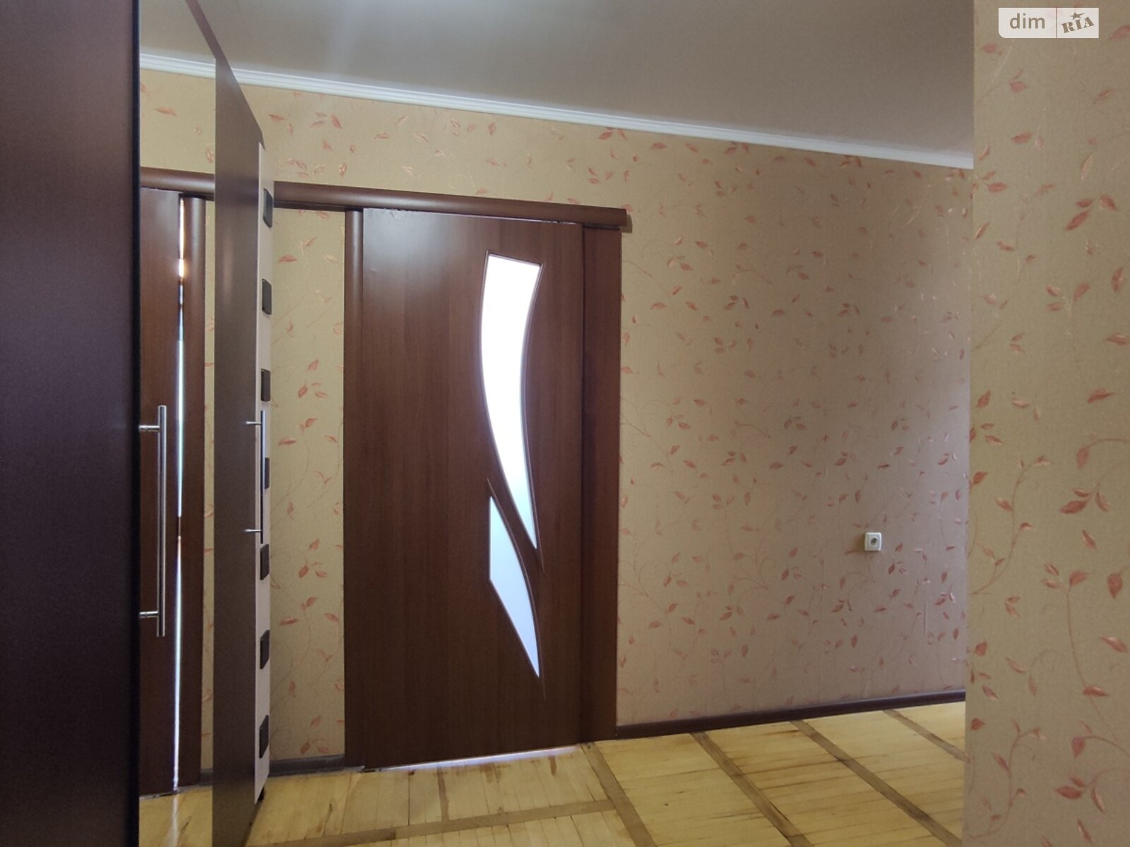 трехкомнатная квартира в Днепре, район Шевченковский, на шоссе Запорожское 48 в аренду на долгий срок помесячно фото 1 трехкомнатная квартира в Днепре, район Шевченковский, на шоссе Запорожское 48 в аренду на долгий срок помесячно фото 1