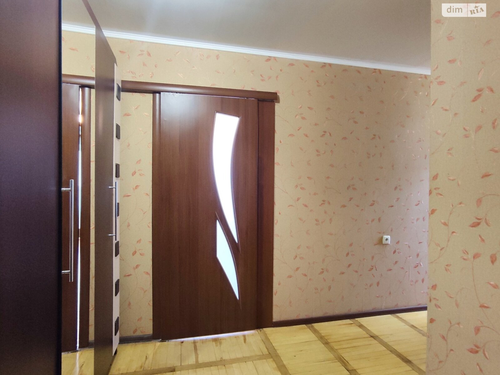 трехкомнатная квартира в Днепре, район Шевченковский, на шоссе Запорожское 48 в аренду на долгий срок помесячно фото 1 трехкомнатная квартира в Днепре, район Шевченковский, на шоссе Запорожское 48 в аренду на долгий срок помесячно фото 1