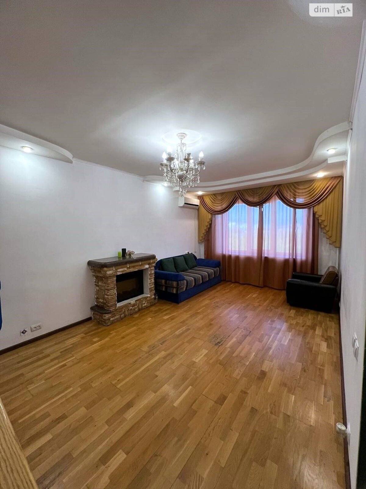 трикімнатна квартира в Дніпрі, район Шевченківський, на бул. Зоряний 1 в довготривалу оренду помісячно фото 1 трикімнатна квартира в Дніпрі, район Шевченківський, на бул. Зоряний 1 в довготривалу оренду помісячно фото 1