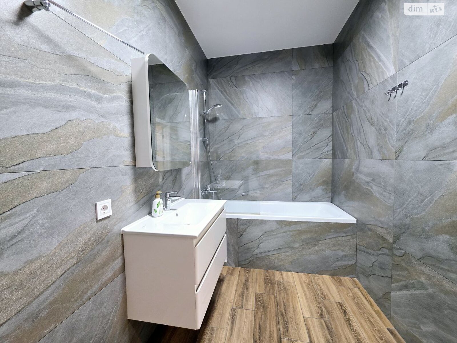 двокімнатна квартира в Дніпрі, район Шевченківський, на бул. Зоряний 1М в довготривалу оренду помісячно фото 1 двокімнатна квартира в Дніпрі, район Шевченківський, на бул. Зоряний 1М в довготривалу оренду помісячно фото 1