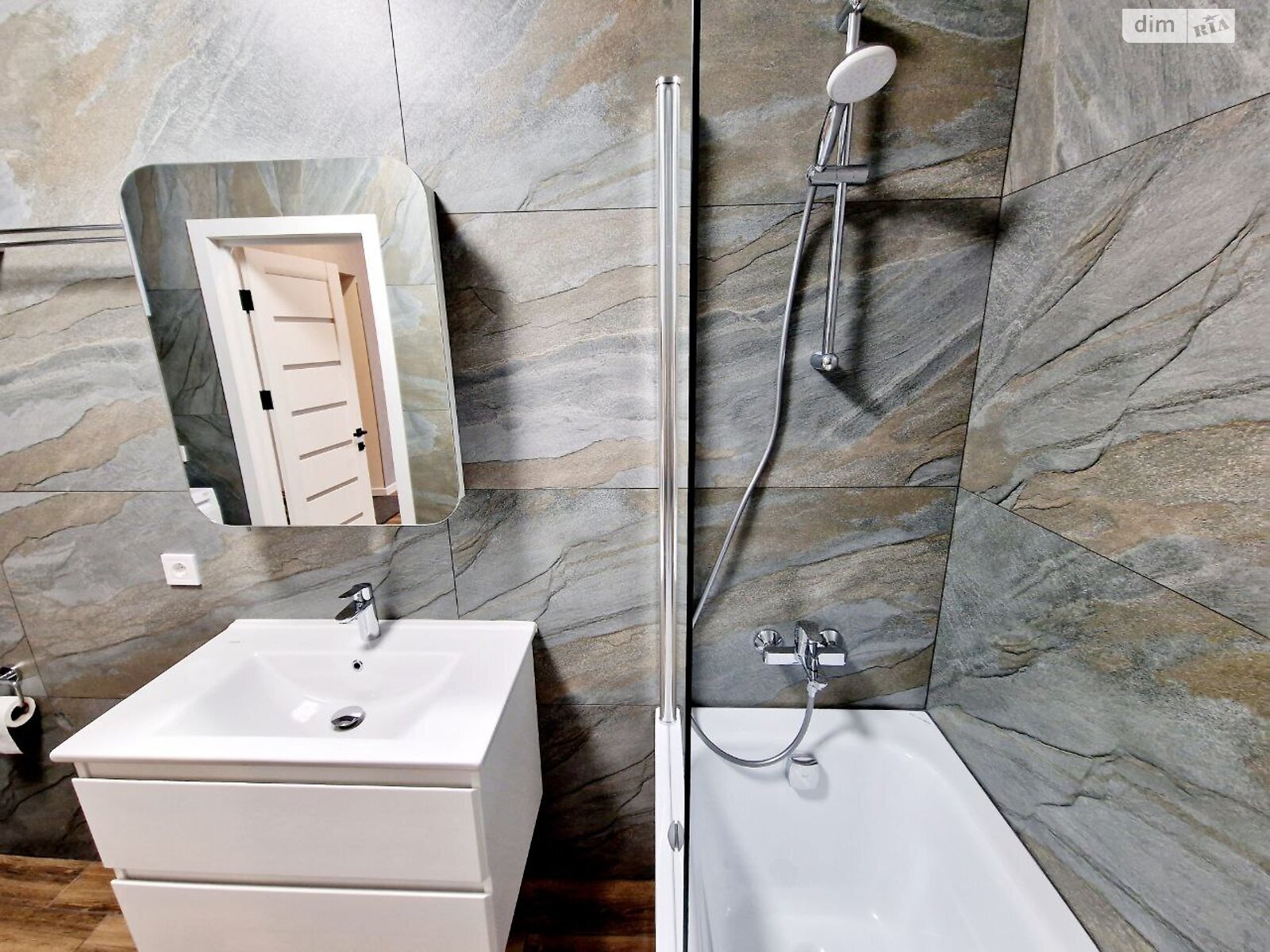 двокімнатна квартира в Дніпрі, район Шевченківський, на бул. Зоряний 1М в довготривалу оренду помісячно фото 1 двокімнатна квартира в Дніпрі, район Шевченківський, на бул. Зоряний 1М в довготривалу оренду помісячно фото 1