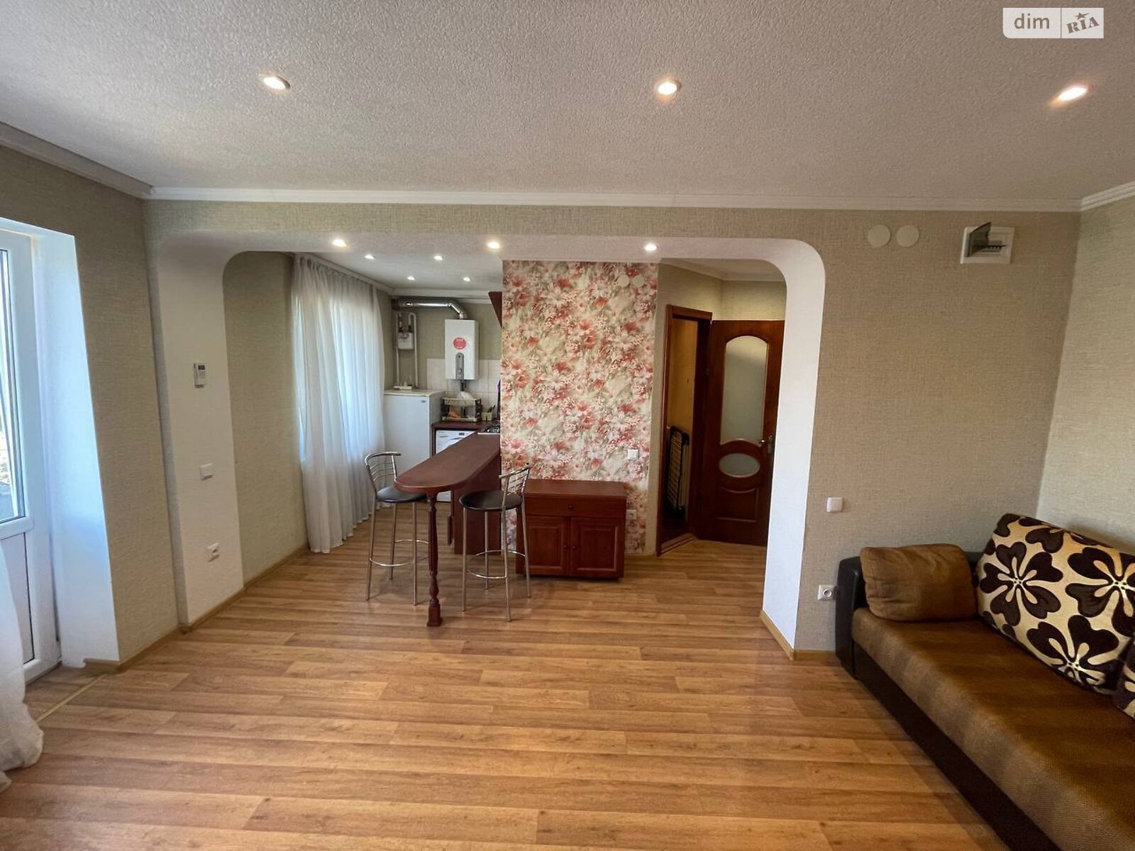 однокомнатная квартира в Днепре, район Славутич, на просп. Поля Александра в аренду на долгий срок помесячно фото 1