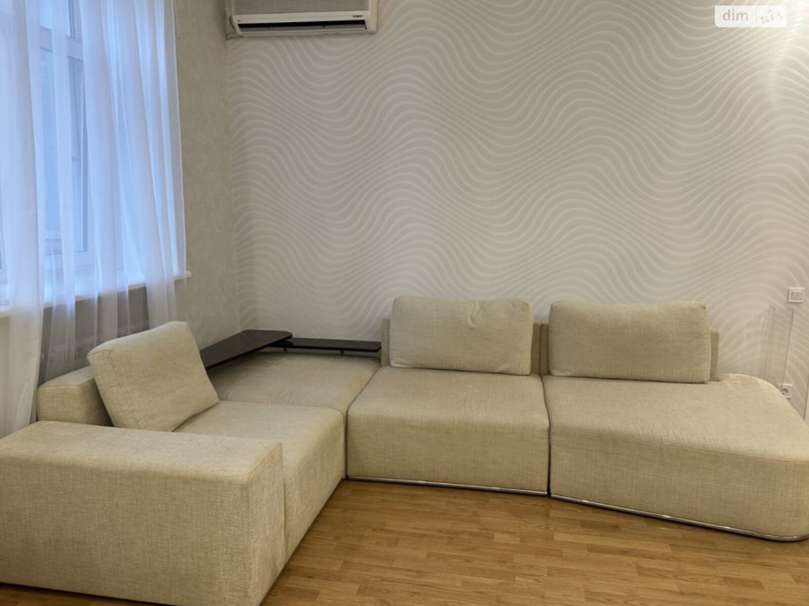 двухкомнатная квартира с ремонтом в Днепре, на пл. Соборная 7А в аренду на долгий срок помесячно фото 1 двухкомнатная квартира с ремонтом в Днепре, на пл. Соборная 7А в аренду на долгий срок помесячно фото 1