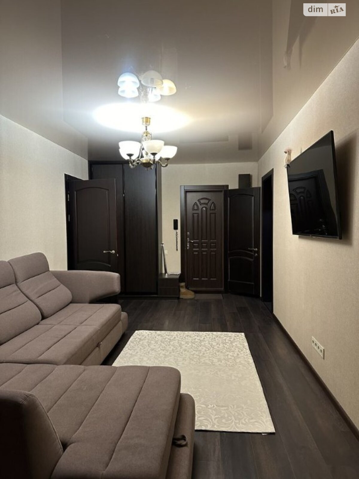 двухкомнатная квартира с мебелью в Днепре, район Соборный, на ул. Добровольцев 4 в аренду на долгий срок помесячно фото 1
