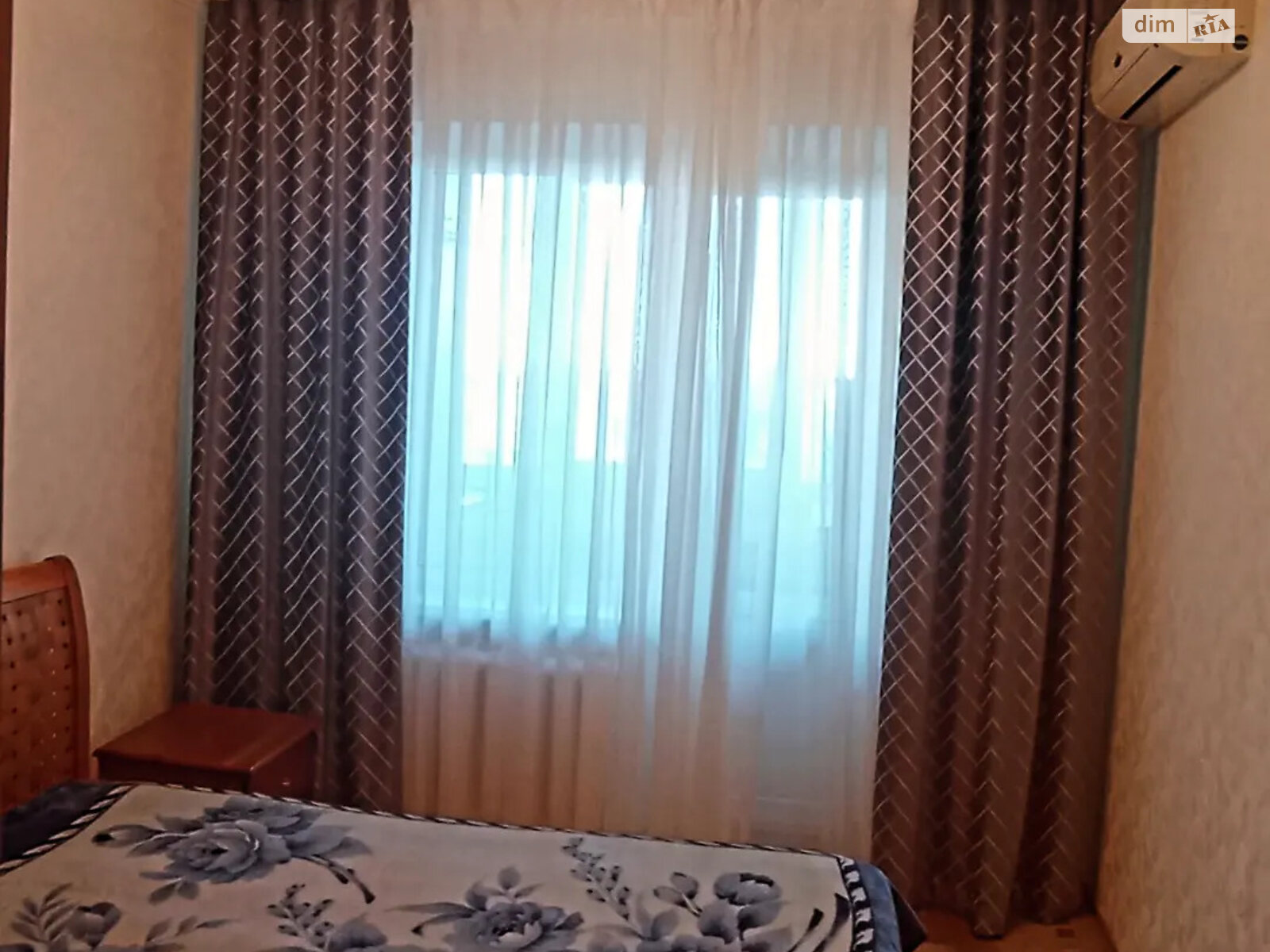 трикімнатна квартира в Дніпрі, район Сокіл, на вул. Євпаторійська 104 в довготривалу оренду помісячно фото 1 трикімнатна квартира в Дніпрі, район Сокіл, на вул. Євпаторійська 104 в довготривалу оренду помісячно фото 1