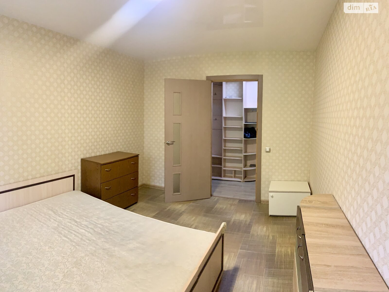 трикімнатна квартира в Дніпрі, район Соборний, на просп. Героїв 11 в довготривалу оренду помісячно фото 1 трикімнатна квартира в Дніпрі, район Соборний, на просп. Героїв 11 в довготривалу оренду помісячно фото 1