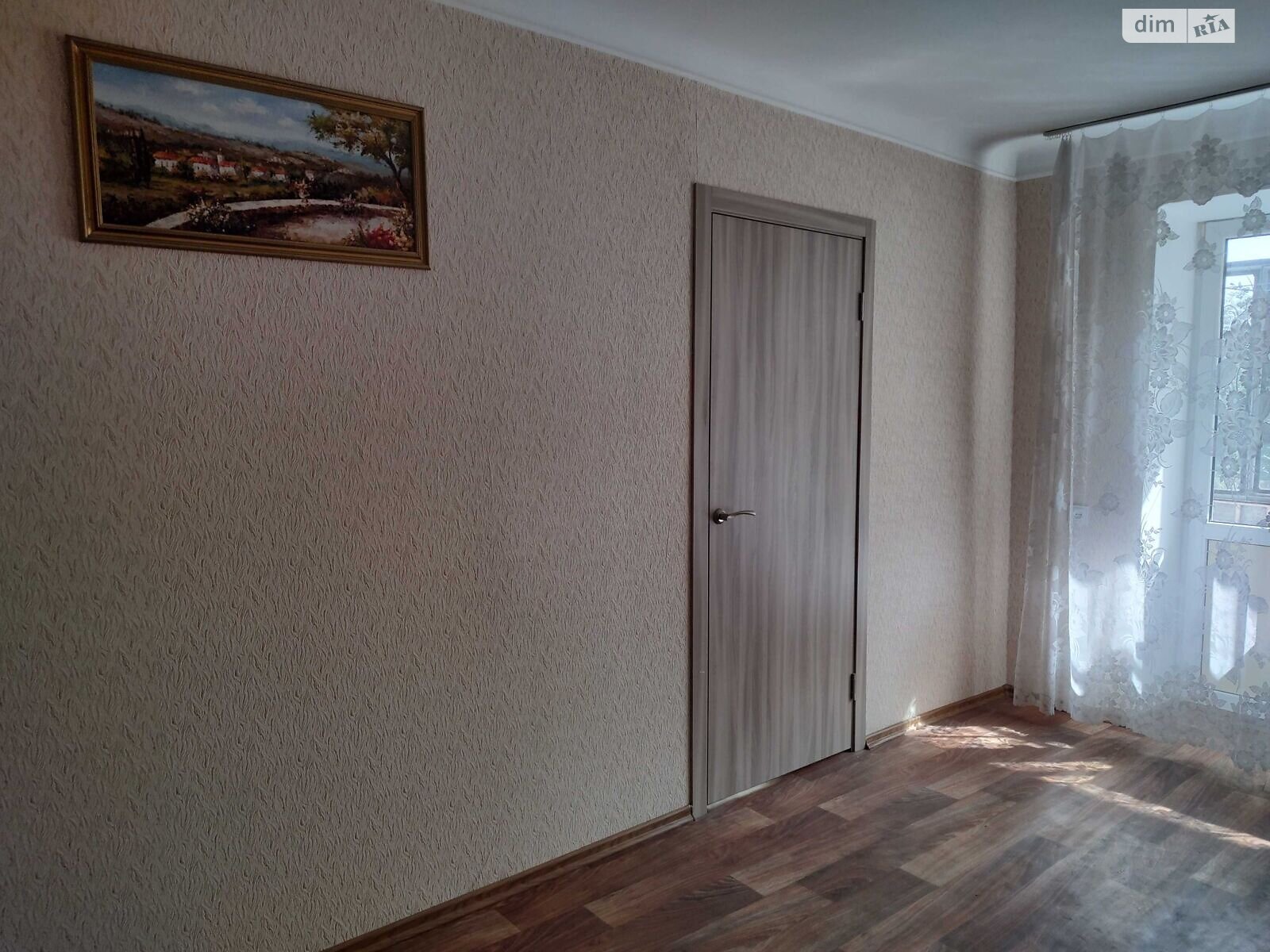 трехкомнатная квартира в Днепре, район Соборный, на спуск Крутогорный 16А в аренду на долгий срок помесячно фото 1
