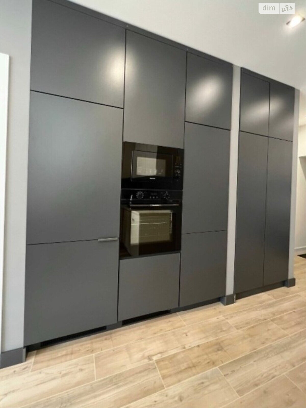 двухкомнатная квартира с мебелью в Днепре, район Соборный, на ул. Левка Лукьяненко 24 в аренду на долгий срок помесячно фото 1