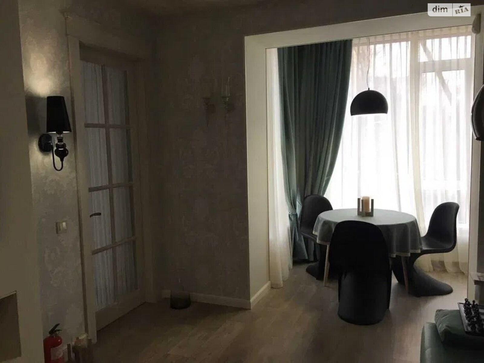 двухкомнатная квартира с мебелью в Днепре, район Соборный, на ул. Левка Лукьяненко 24 в аренду на долгий срок помесячно фото 1