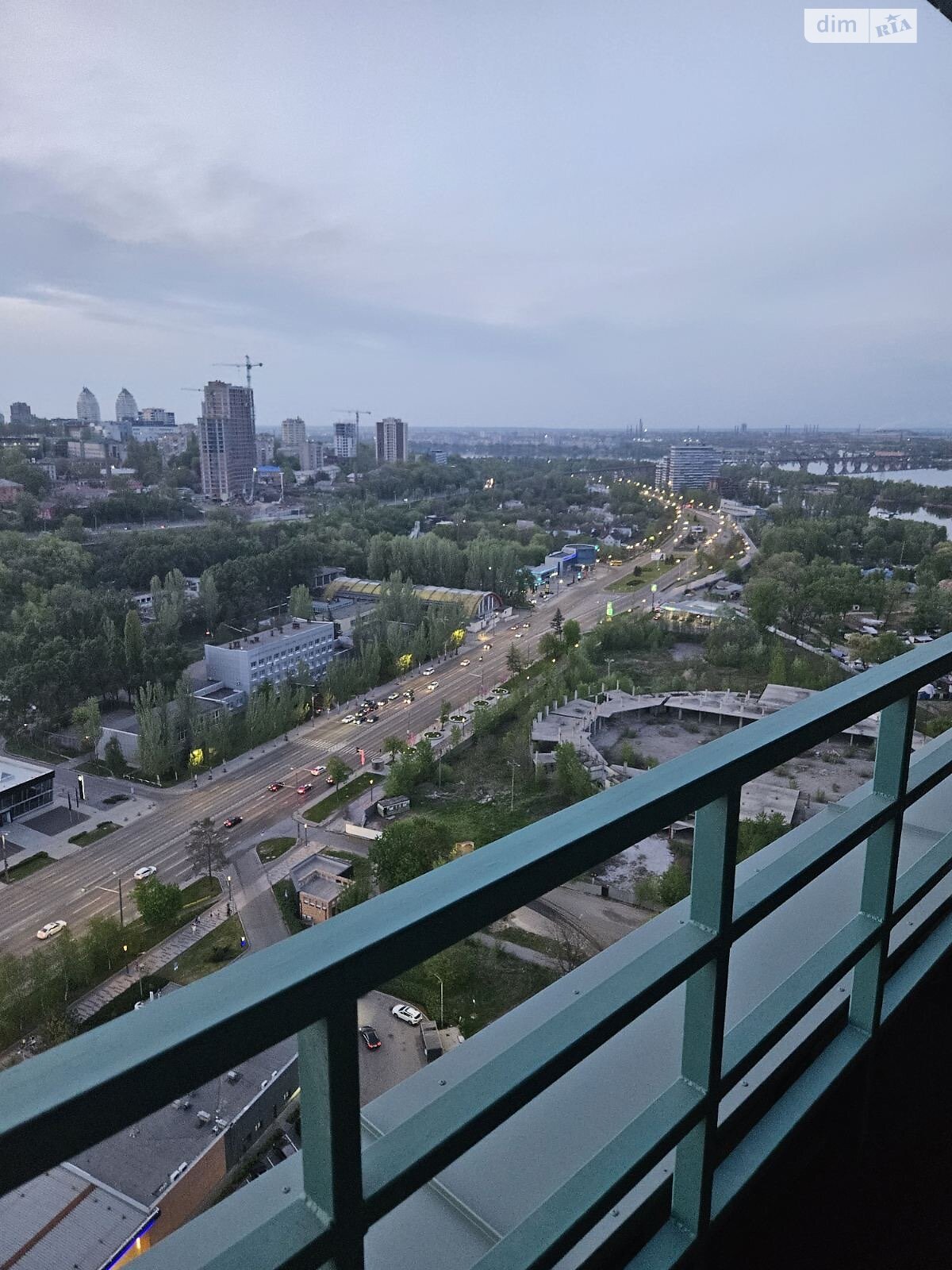 двухкомнатная квартира в Днепре, район Соборный, на ул. Набережная Победы 9Б в аренду на долгий срок помесячно фото 1