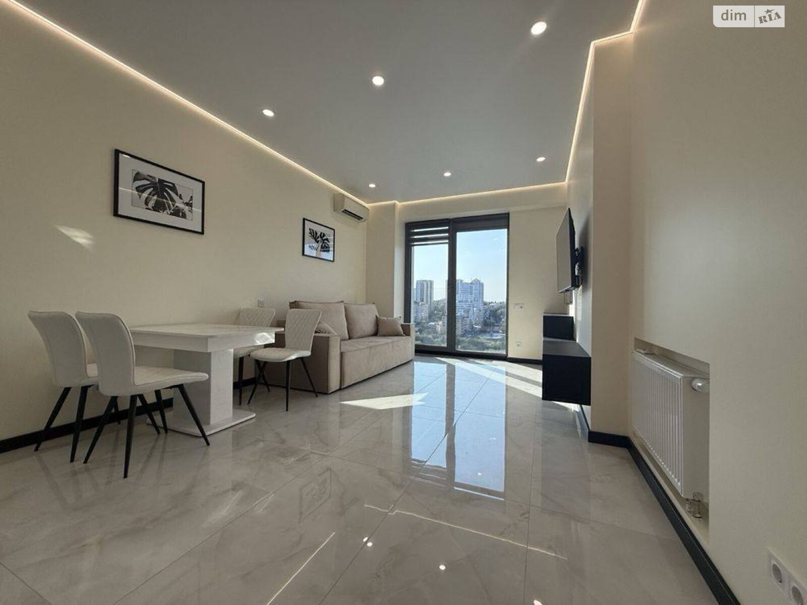 однокомнатная квартира в Днепре, район Соборный, на ул. Набережная Победы 9Б в аренду на долгий срок помесячно фото 1