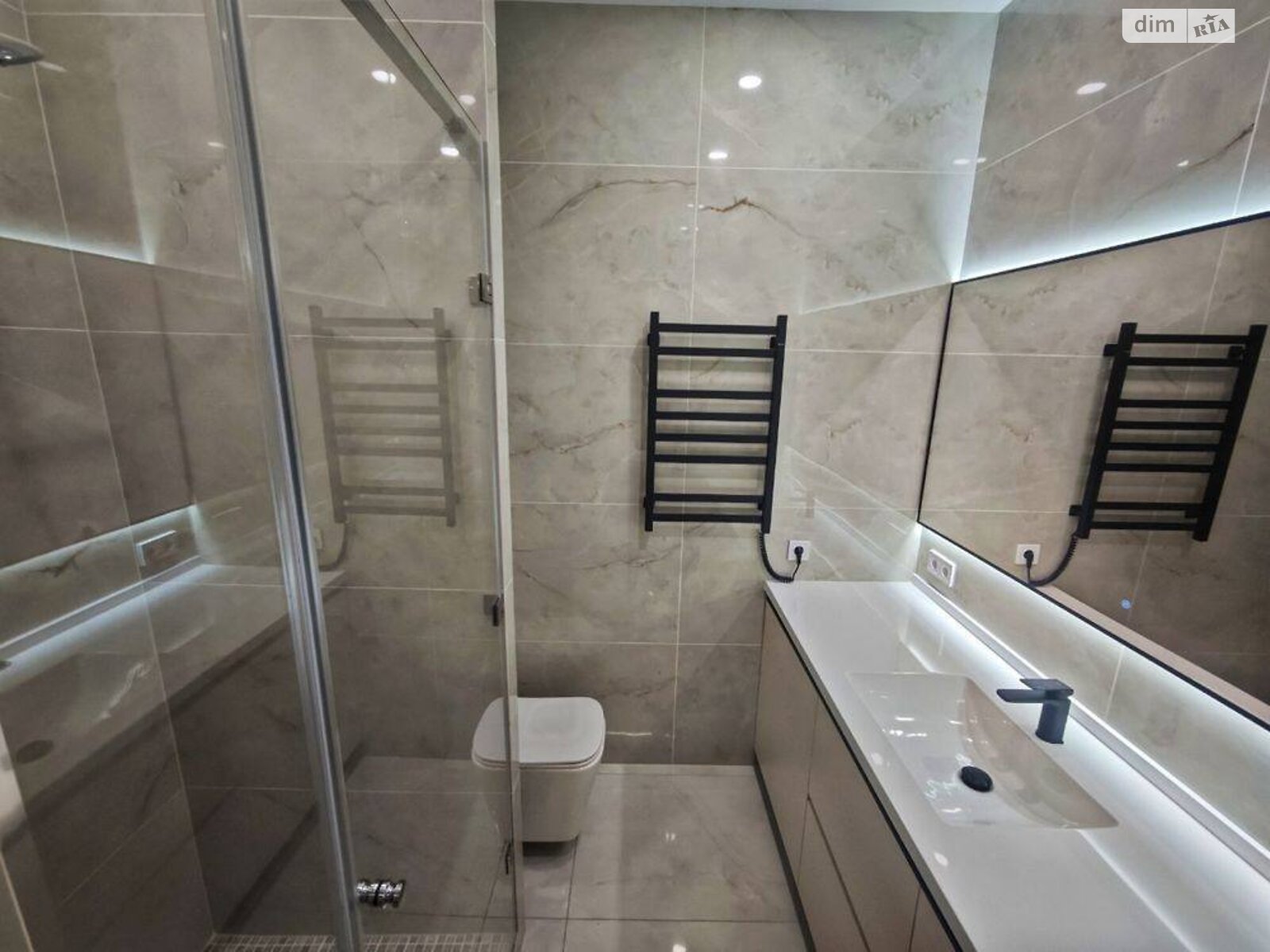 однокомнатная квартира в Днепре, район Соборный, на ул. Набережная Победы 9Б в аренду на долгий срок помесячно фото 1