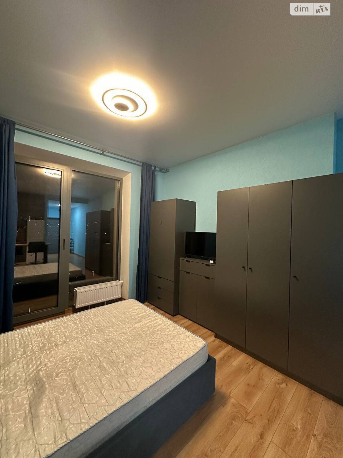 однокомнатная квартира в Днепре, район Соборный, на ул. Набережная Победы 9Б в аренду на долгий срок помесячно фото 1 однокомнатная квартира в Днепре, район Соборный, на ул. Набережная Победы 9Б в аренду на долгий срок помесячно фото 1