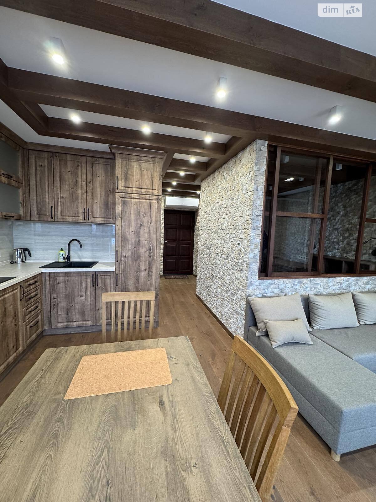 однокімнатна квартира в Дніпрі, район Соборний, на вул. Набережна Перемоги в довготривалу оренду помісячно фото 1 однокімнатна квартира в Дніпрі, район Соборний, на вул. Набережна Перемоги в довготривалу оренду помісячно фото 1