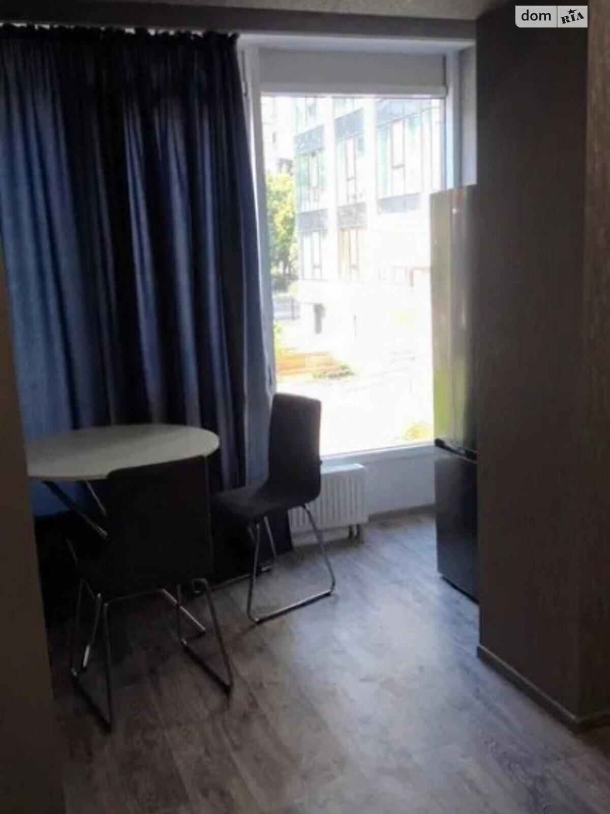 трехкомнатная квартира с мебелью в Днепре, район Соборный, на бул. Славы 2 в аренду на долгий срок помесячно фото 1