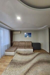 трехкомнатная квартира в Днепре, район Солнечный, на ул. Прогрессивная 3 в аренду на долгий срок помесячно фото 2