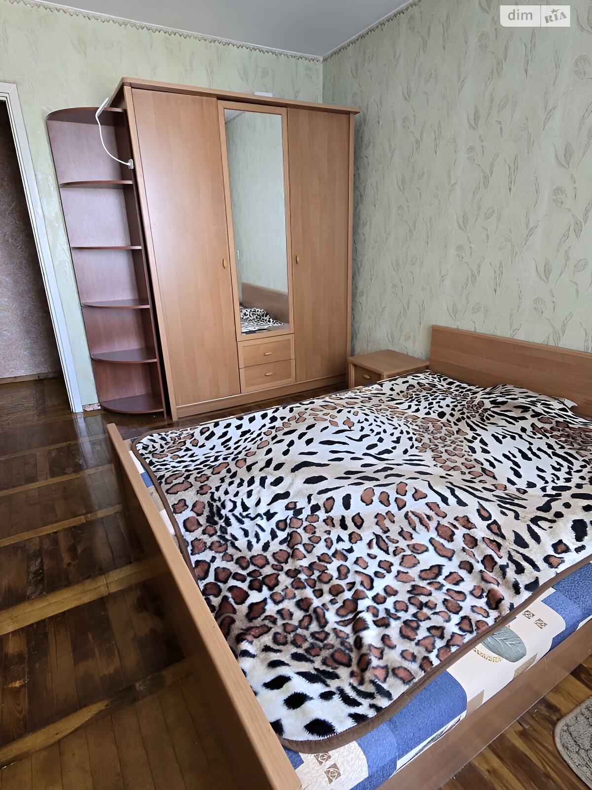 трикімнатна квартира в Дніпрі, район Амур-Нижньодніпровський, на вул. Сонячна Набережна в довготривалу оренду помісячно фото 1 трикімнатна квартира в Дніпрі, район Амур-Нижньодніпровський, на вул. Сонячна Набережна в довготривалу оренду помісячно фото 1