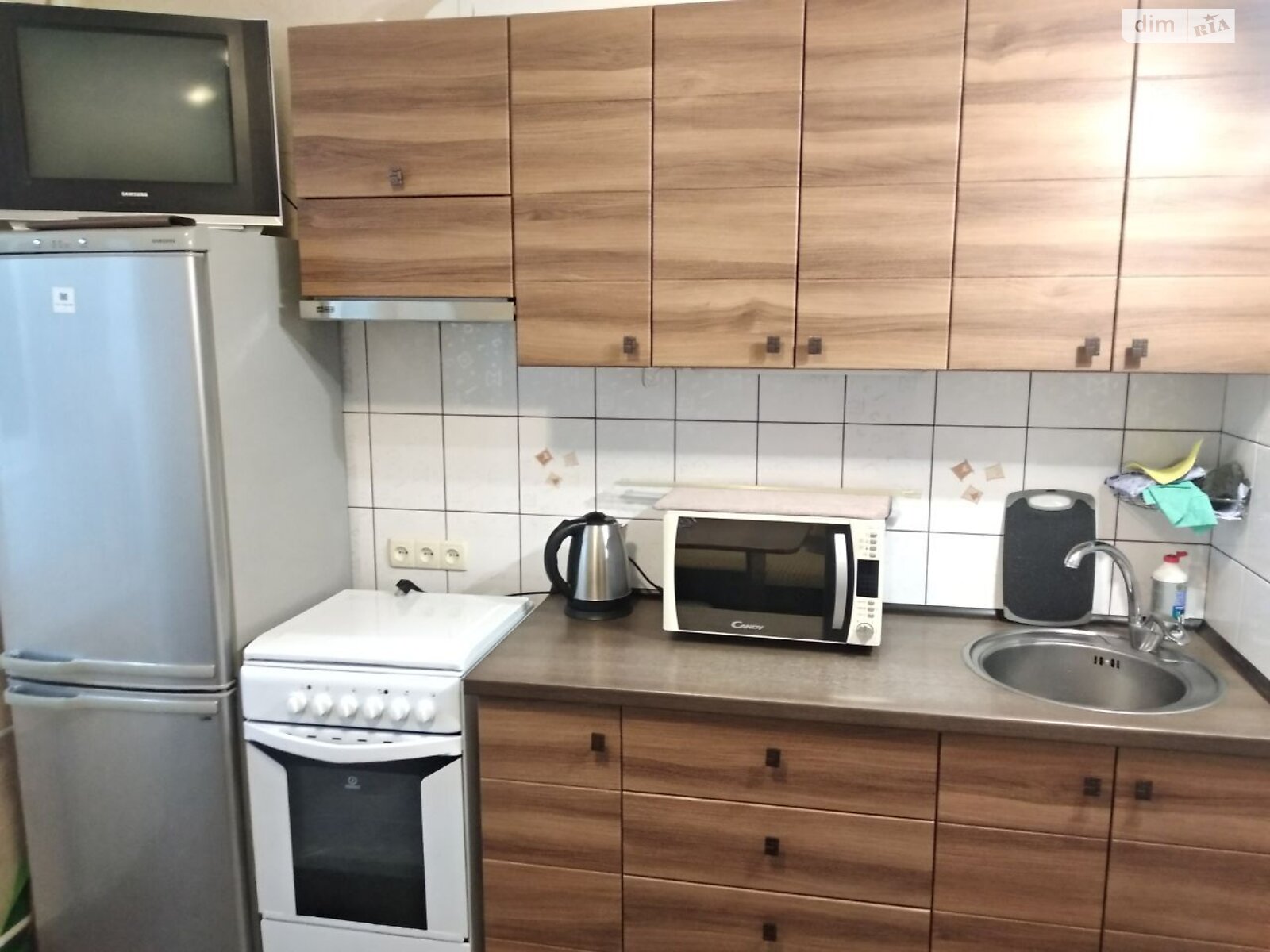 однокімнатна квартира в Дніпрі, район Сонячний, на вул. Сонячна Набережна в довготривалу оренду помісячно фото 1 однокімнатна квартира в Дніпрі, район Сонячний, на вул. Сонячна Набережна в довготривалу оренду помісячно фото 1