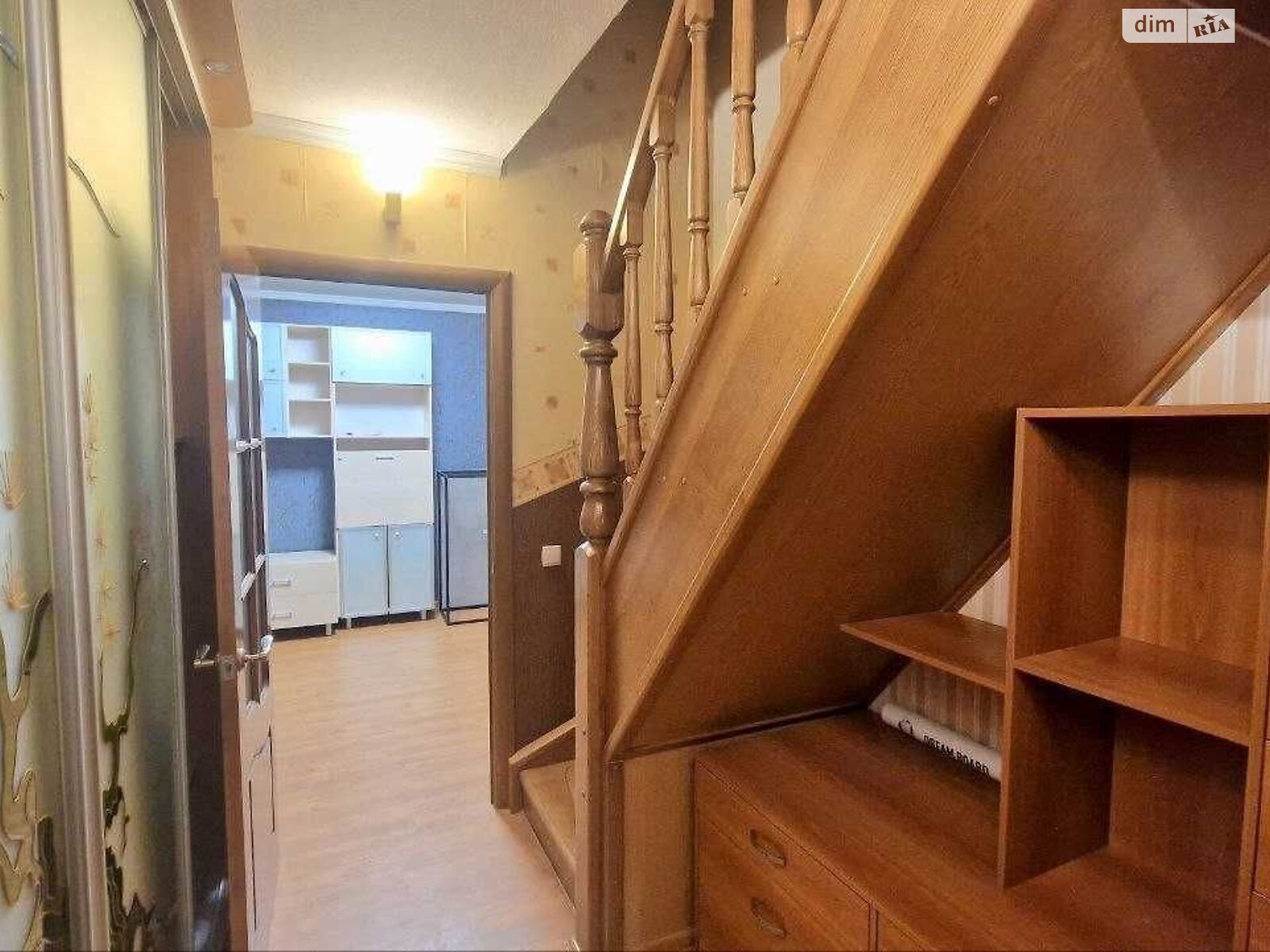 трехкомнатная квартира в Днепре, район Солнечный, на ул. Солнечная Набережная 42 в аренду на долгий срок помесячно фото 1