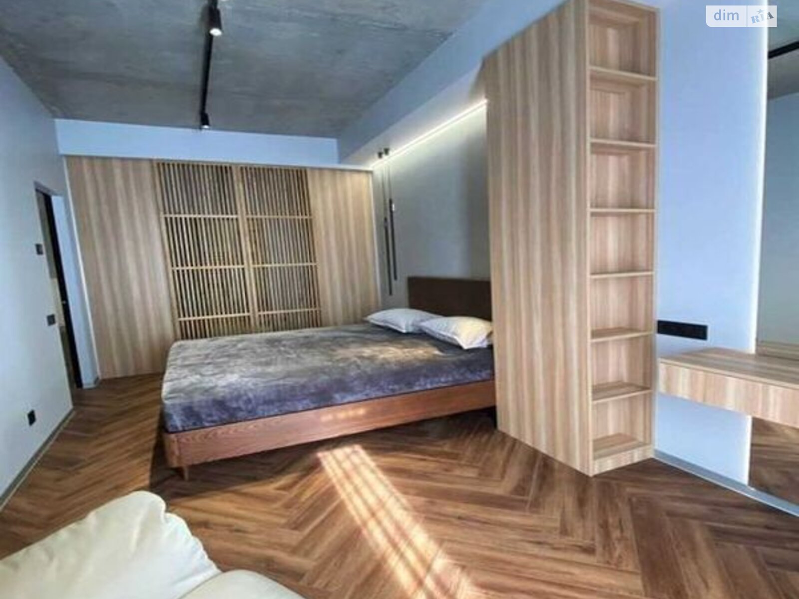 трехкомнатная квартира в Днепре, район Центр, на ул. Староказацкая 52 в аренду на долгий срок помесячно фото 1 трехкомнатная квартира в Днепре, район Центр, на ул. Староказацкая 52 в аренду на долгий срок помесячно фото 1