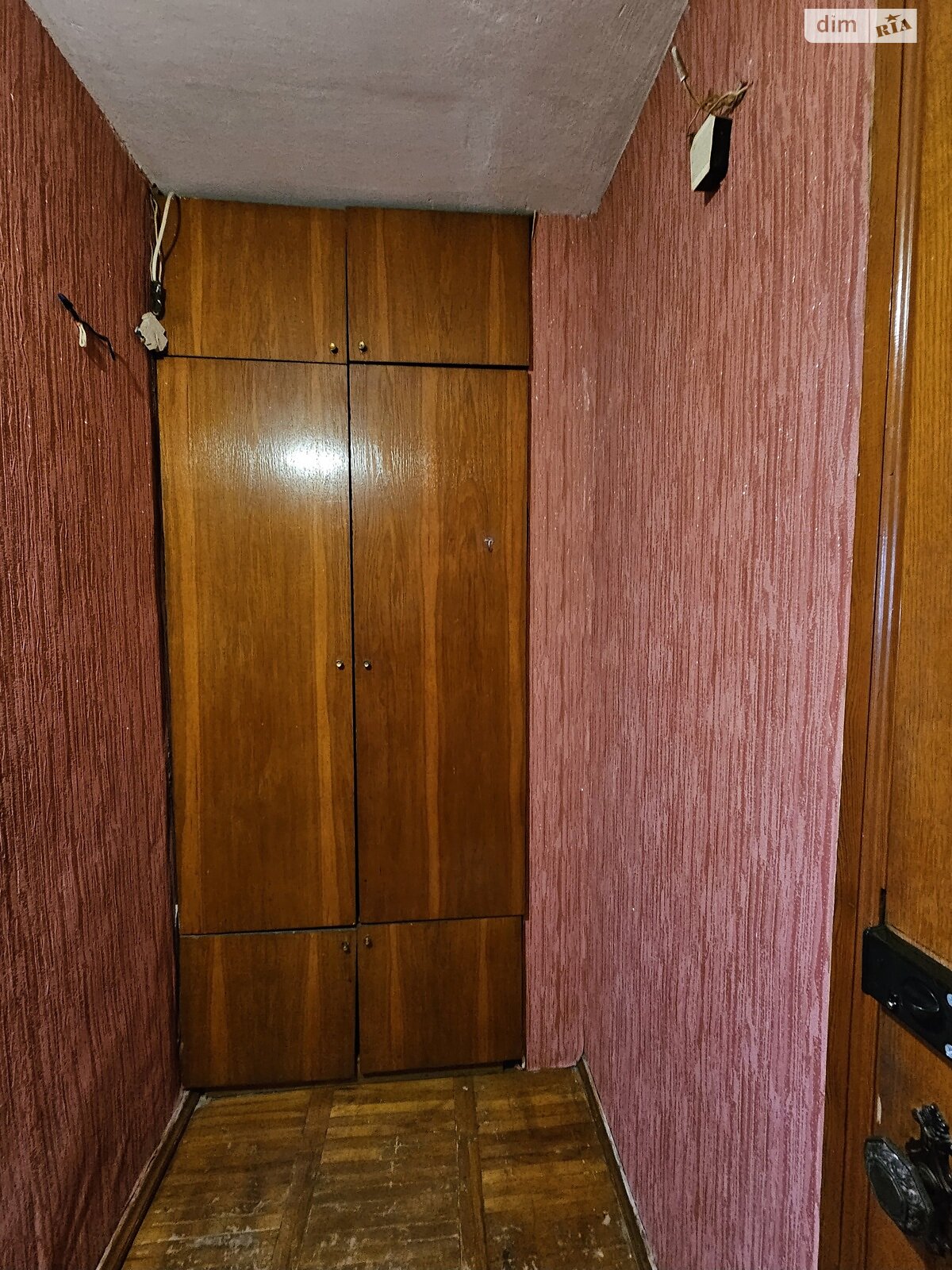 однокімнатна квартира в Дніпрі, район Будівельник, на вул. Василя Сліпака 46 в довготривалу оренду помісячно фото 1