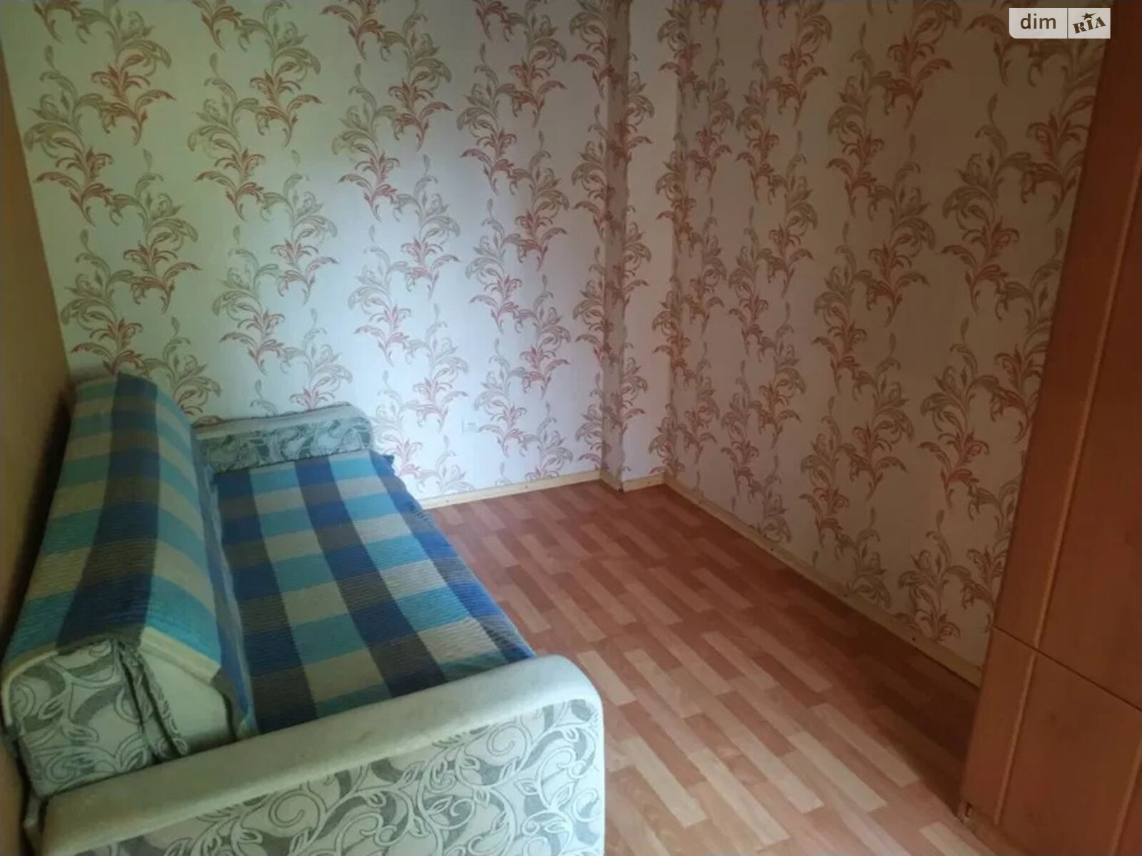 трехкомнатная квартира с мебелью в Днепре, район Титова, на ул. Холодноярская в аренду на долгий срок помесячно фото 1