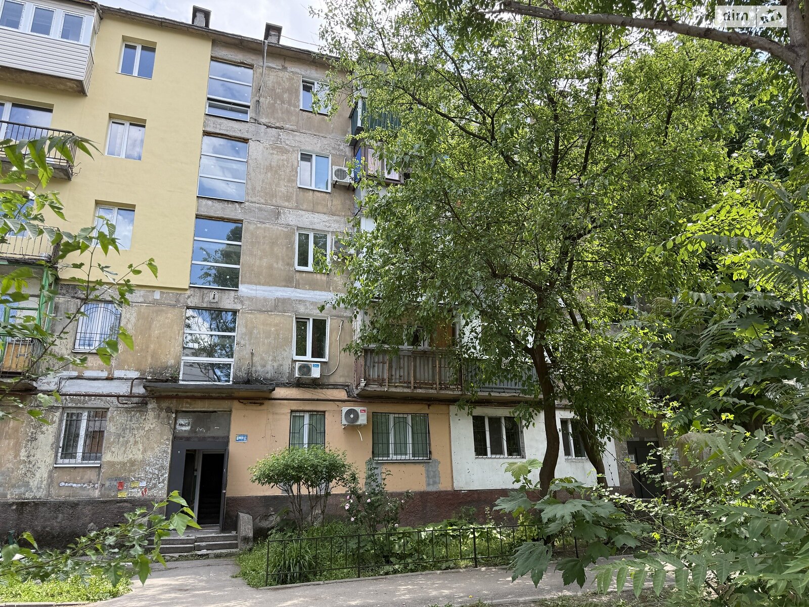 однокімнатна квартира в Дніпрі, район Титова, на вул. Алана Шепарда 11 в довготривалу оренду помісячно фото 1 однокімнатна квартира в Дніпрі, район Титова, на вул. Алана Шепарда 11 в довготривалу оренду помісячно фото 1