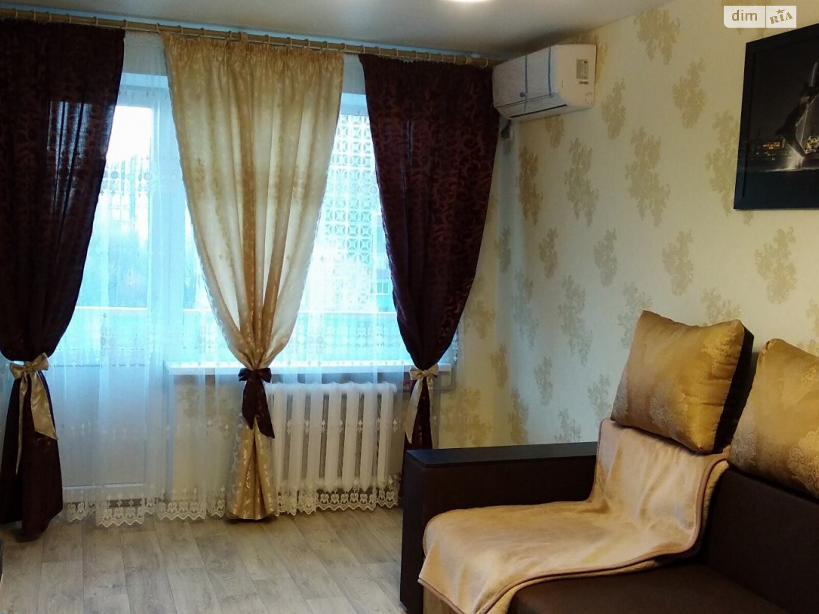 двокімнатна квартира в Дніпрі, район Титова, на просп. Хмельницького Богдана в довготривалу оренду помісячно фото 1 двокімнатна квартира в Дніпрі, район Титова, на просп. Хмельницького Богдана в довготривалу оренду помісячно фото 1