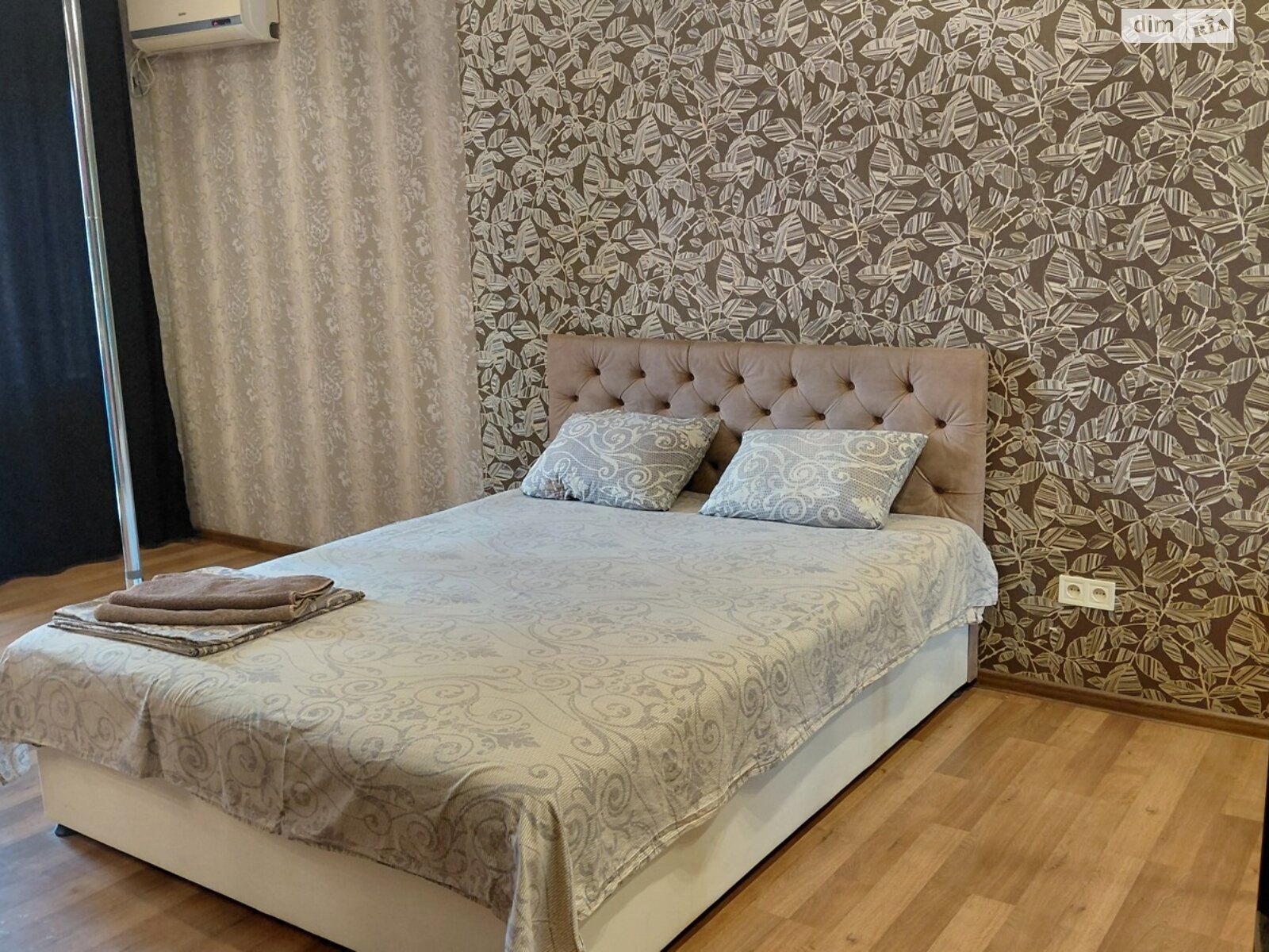 однокімнатна квартира в Дніпрі, район Шевченківський, на просп. Хмельницького Богдана 32 в довготривалу оренду помісячно фото 1 однокімнатна квартира в Дніпрі, район Шевченківський, на просп. Хмельницького Богдана 32 в довготривалу оренду помісячно фото 1