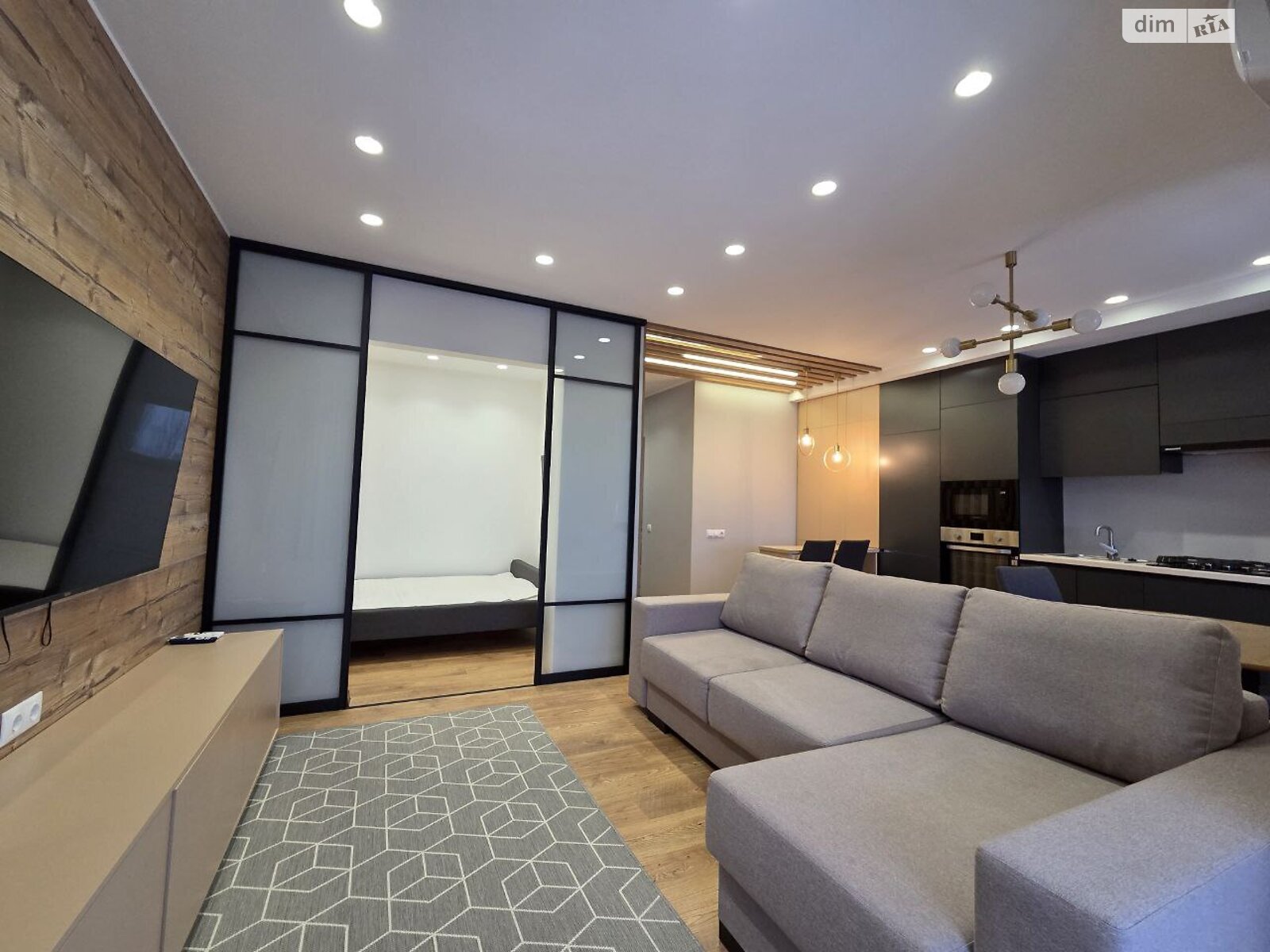 однокомнатная квартира в Днепре, район Титовая, на ул. Независимости 26 в аренду на долгий срок помесячно фото 1