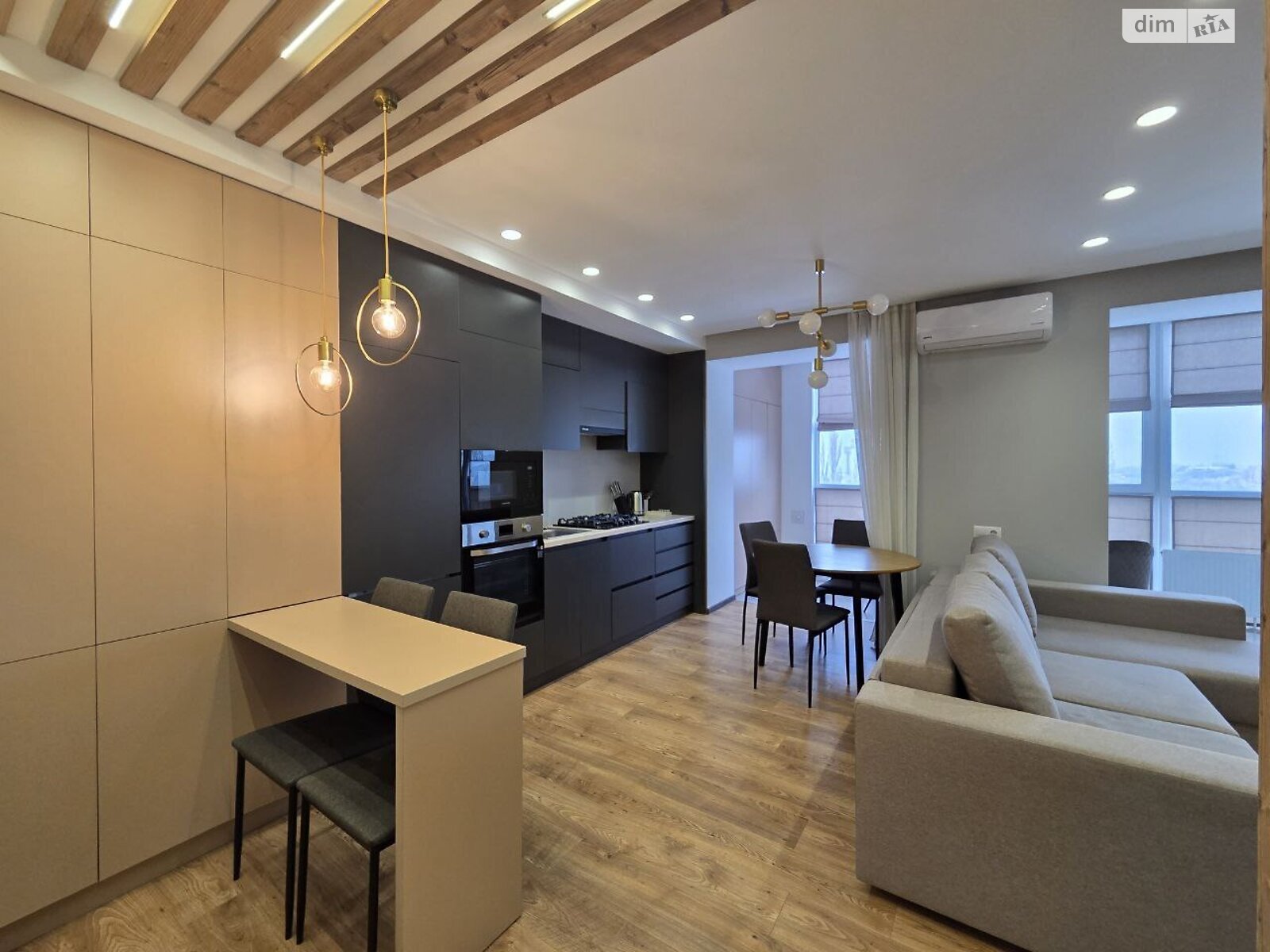 однокомнатная квартира в Днепре, район Титовая, на ул. Независимости 26 в аренду на долгий срок помесячно фото 1