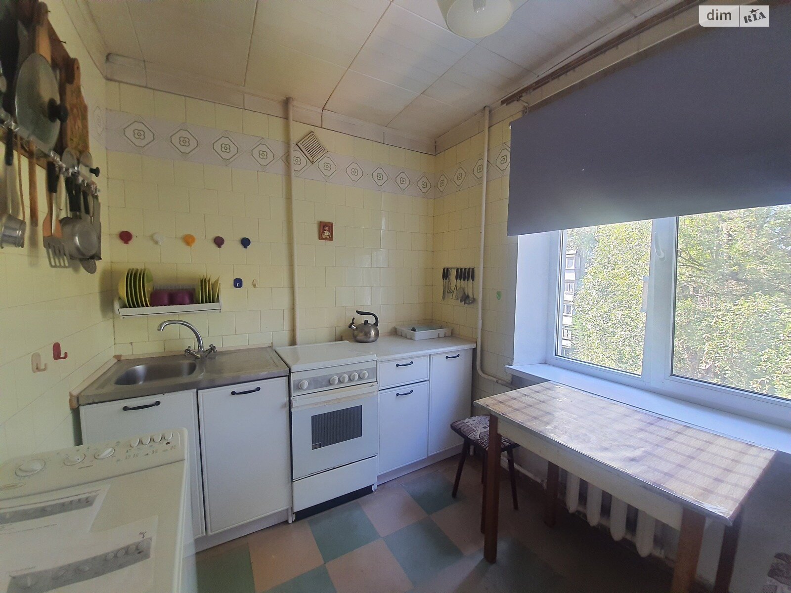 трикімнатна квартира в Дніпрі, район Титова, на вул. Новокримська в довготривалу оренду помісячно фото 1