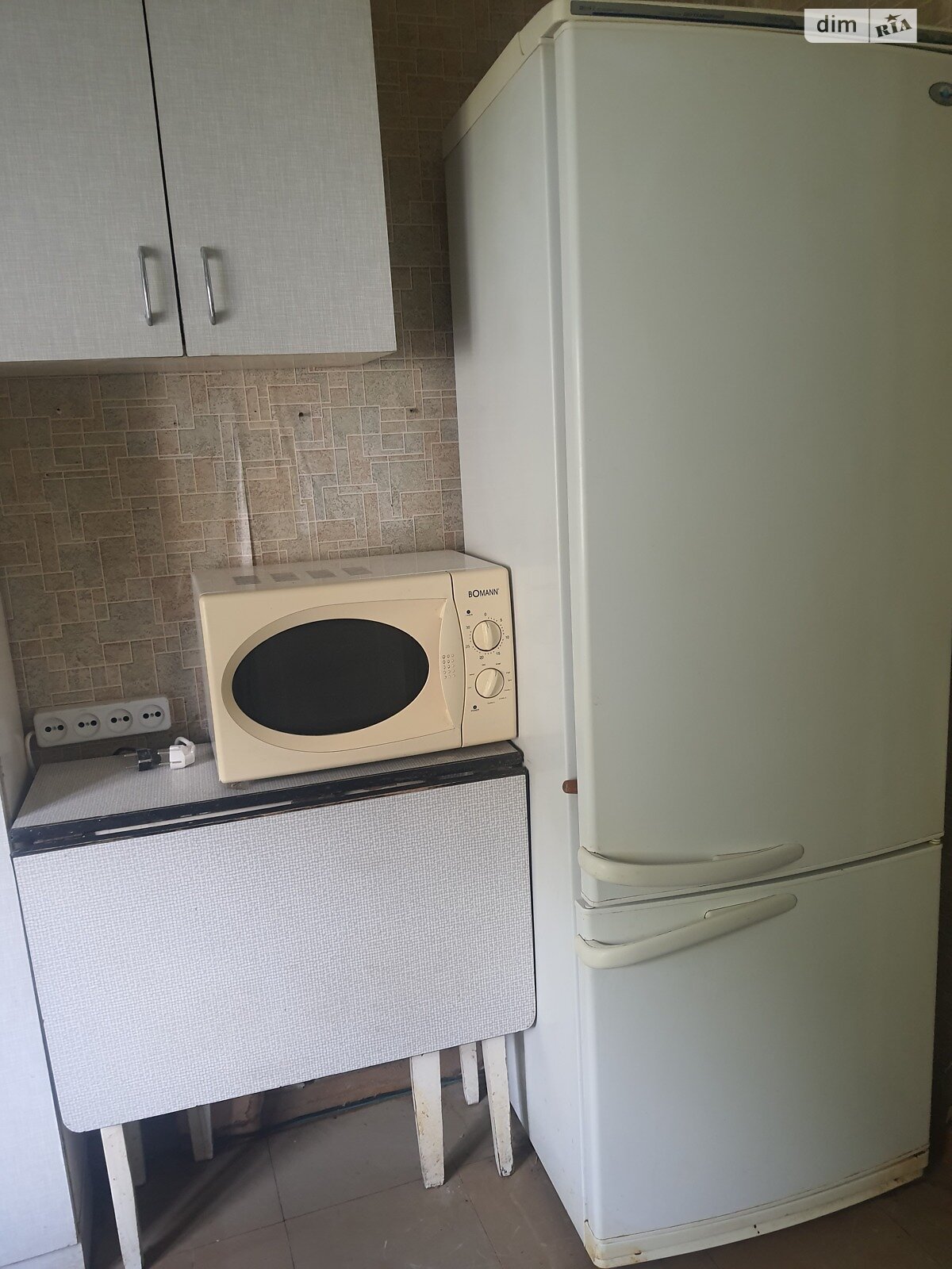 трикімнатна квартира в Дніпрі, район Титова, на вул. Новокримська в довготривалу оренду помісячно фото 1