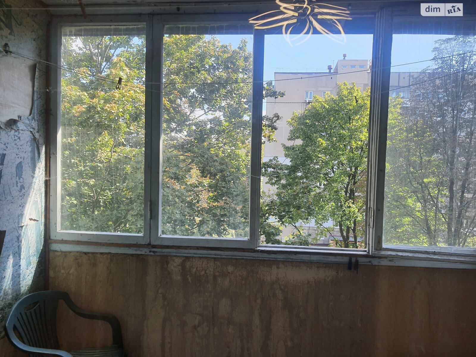 трикімнатна квартира в Дніпрі, район Титова, на вул. Новокримська в довготривалу оренду помісячно фото 1