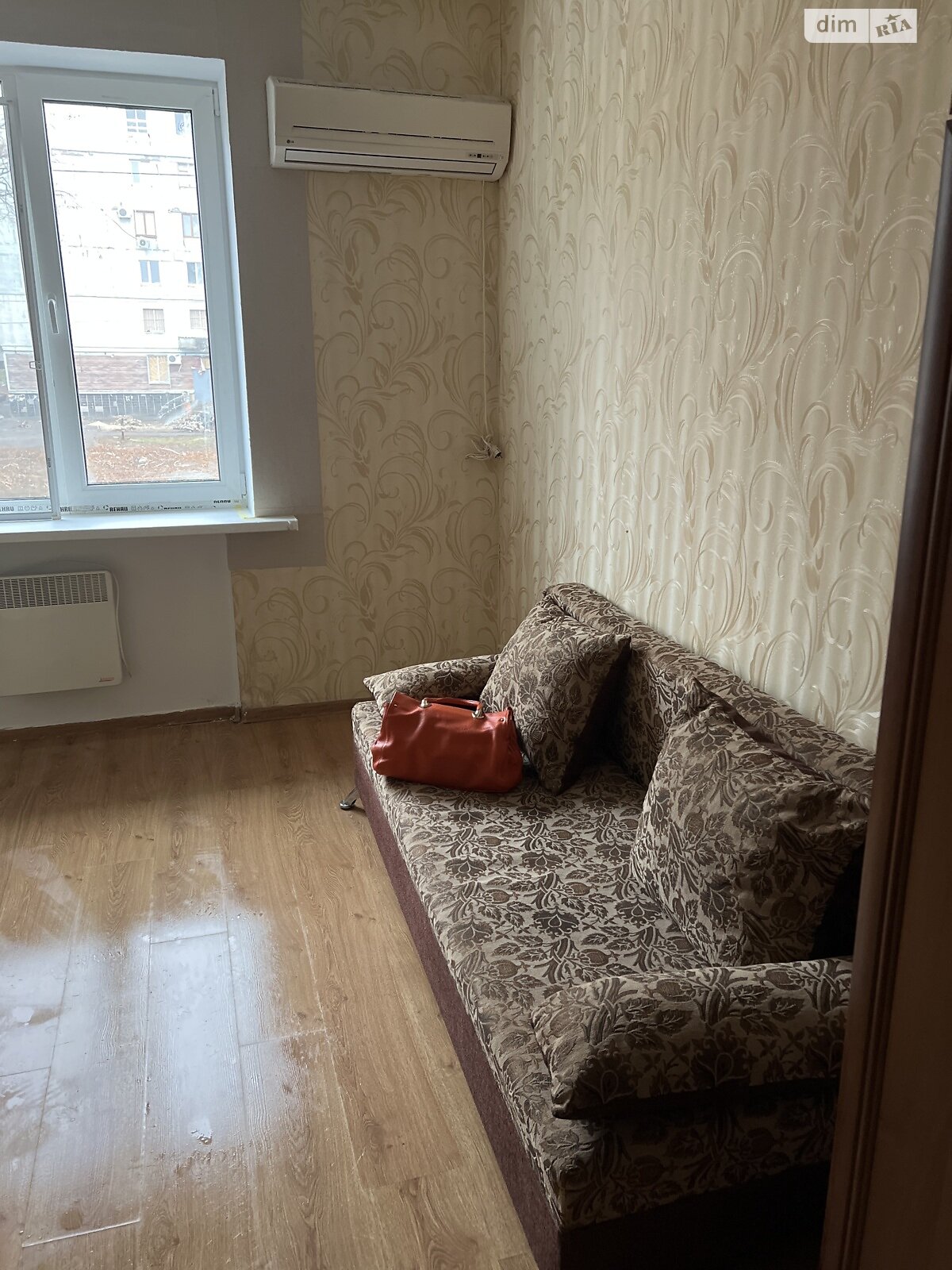 однокомнатная квартира в Днепре, район Центральный, на ул. Строителей 1 в аренду на долгий срок помесячно фото 1