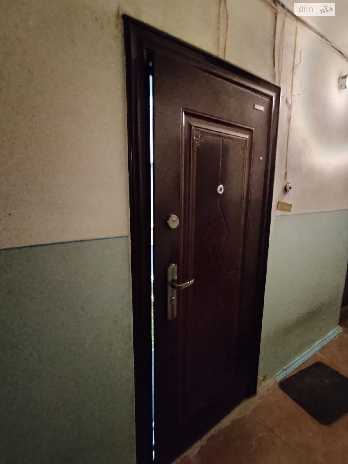 трикімнатна квартира в Дніпрі, район Тополя-1, на пров. Джинчарадзе 1 в довготривалу оренду помісячно фото 1 трикімнатна квартира в Дніпрі, район Тополя-1, на пров. Джинчарадзе 1 в довготривалу оренду помісячно фото 1