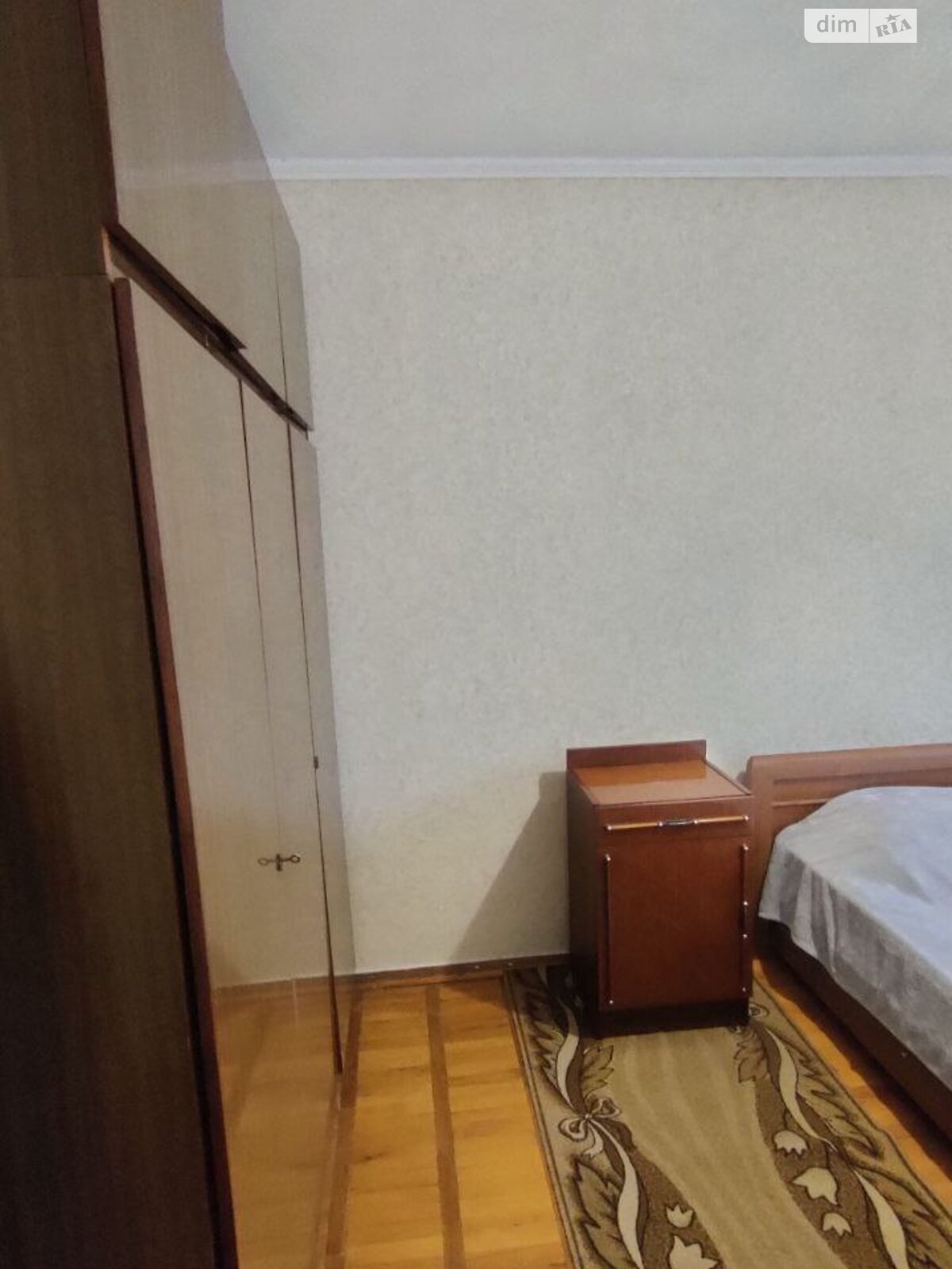 трикімнатна квартира в Дніпрі, район Тополя-1, на пров. Джинчарадзе 1 в довготривалу оренду помісячно фото 1 трикімнатна квартира в Дніпрі, район Тополя-1, на пров. Джинчарадзе 1 в довготривалу оренду помісячно фото 1