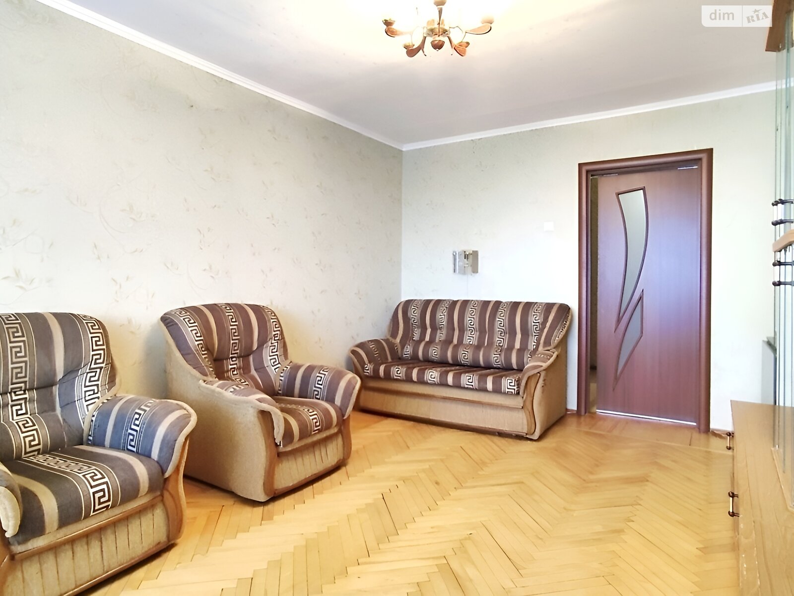 трикімнатна квартира в Дніпрі, район Шевченківський, на шосе Запорізьке 48 в довготривалу оренду помісячно фото 1 трикімнатна квартира в Дніпрі, район Шевченківський, на шосе Запорізьке 48 в довготривалу оренду помісячно фото 1