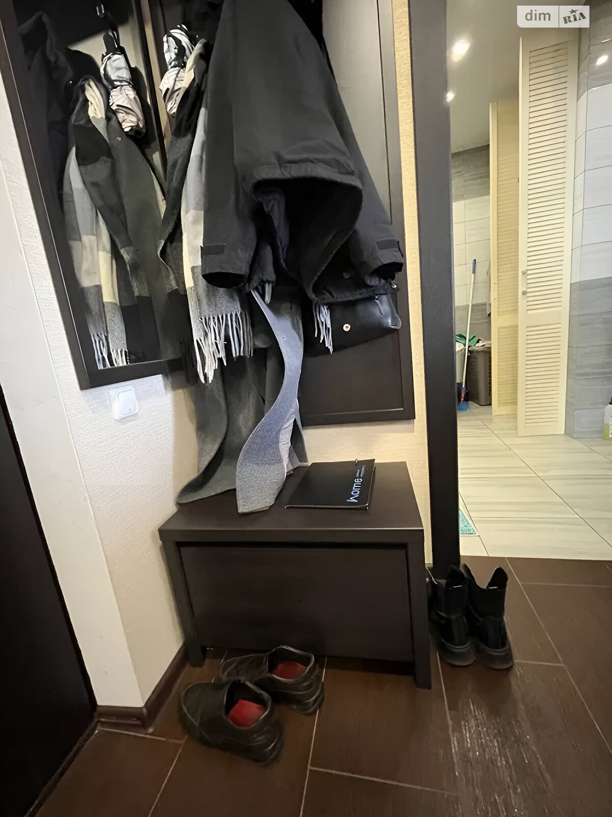 трехкомнатная квартира в Днепре, район Тополь-1, на мас. Тополь-1 18, кв. 97 в аренду на долгий срок помесячно фото 1 трехкомнатная квартира в Днепре, район Тополь-1, на мас. Тополь-1 18, кв. 97 в аренду на долгий срок помесячно фото 1
