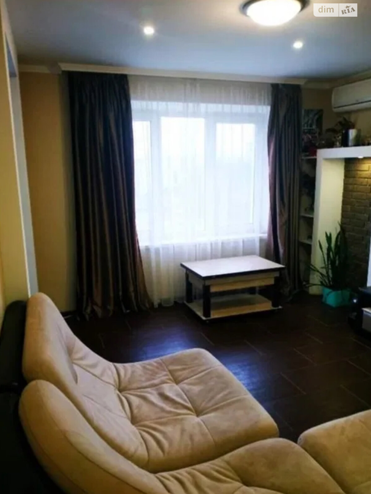 трехкомнатная квартира в Днепре, район Тополь-1, на мас. Тополь-1 18, кв. 97 в аренду на долгий срок помесячно фото 1 трехкомнатная квартира в Днепре, район Тополь-1, на мас. Тополь-1 18, кв. 97 в аренду на долгий срок помесячно фото 1
